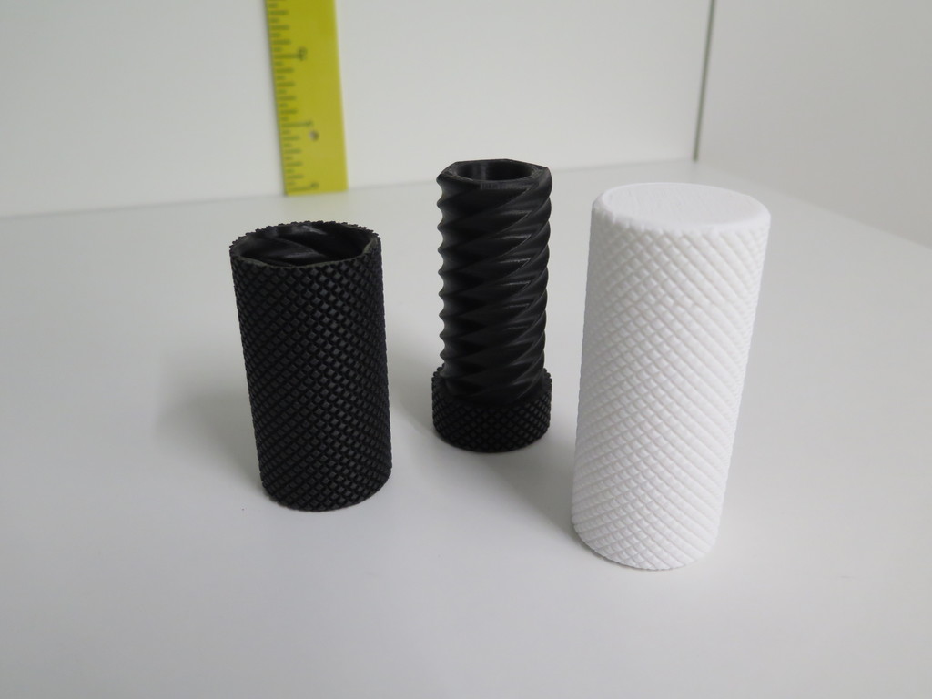 3D printable Knurled Twist Container・Cults