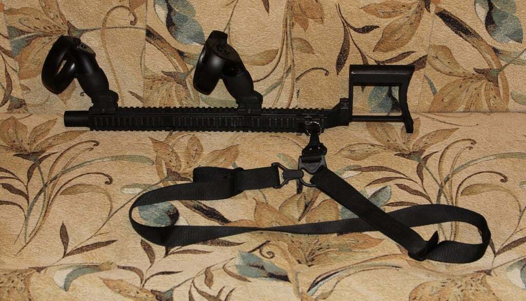 3D printed Oculus touch gun stock・Cults