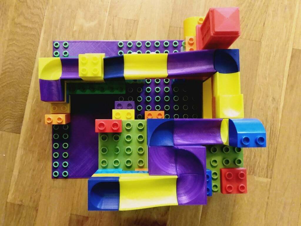 3D printed Duplo compatible marble run system・Cults