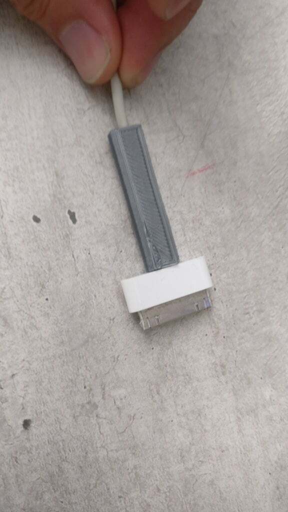 3D printed iPhone Cable Repair Kit・Cults
