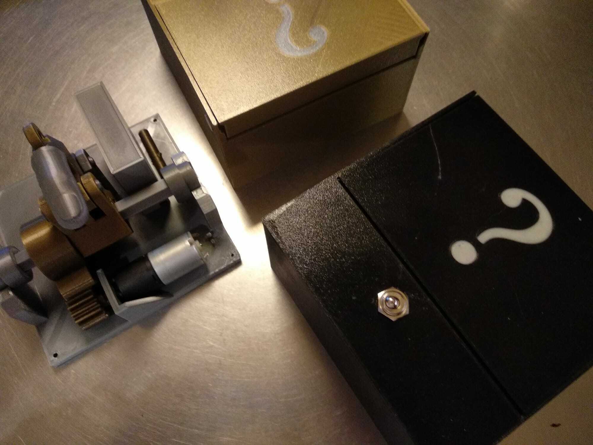 3D file MisteryBox / Useless Machine 🎨 ・3D print design to download・Cults