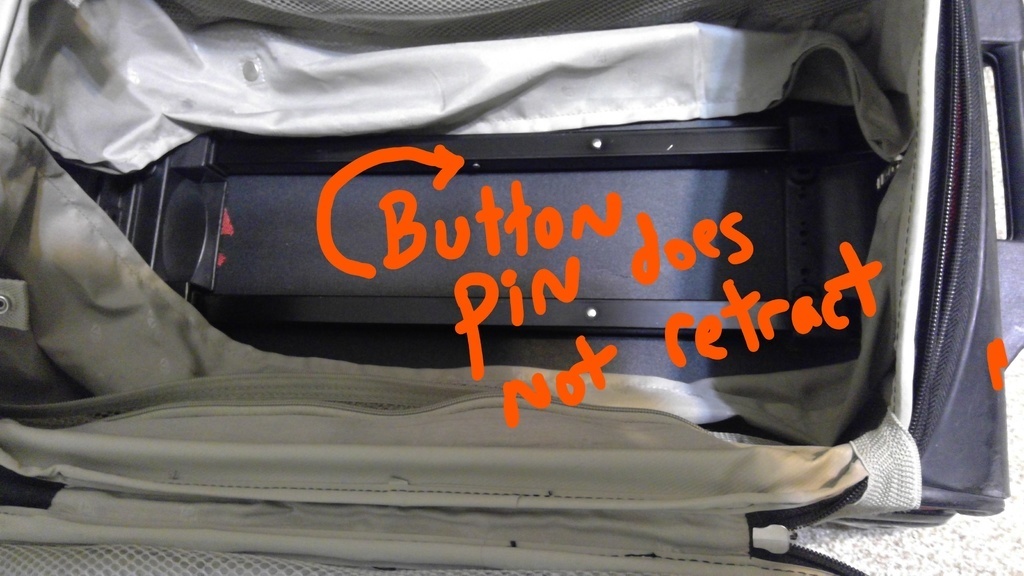 Free 3D file Broken Telescoping Luggage Handle Fix 🧳 ・3D printing idea