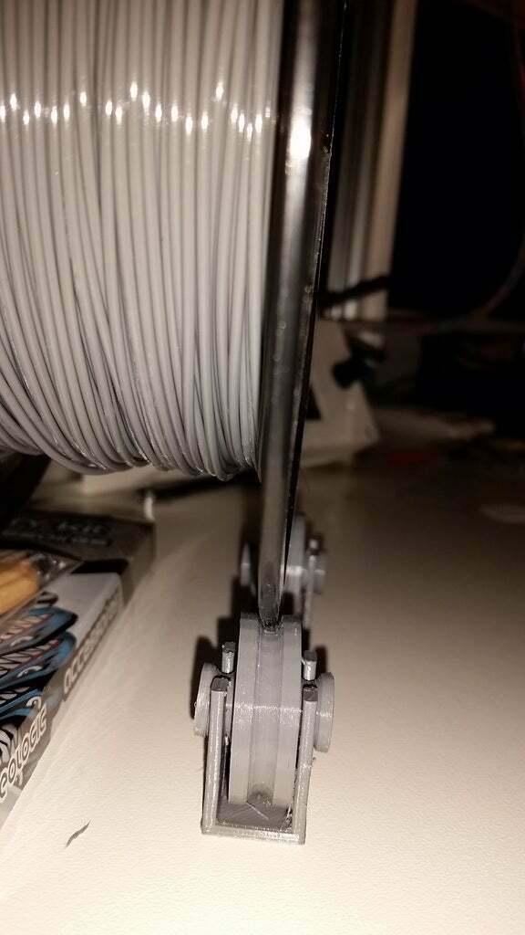 Free STL file Fully printable easy spool holder 🪢・3D print design to ...