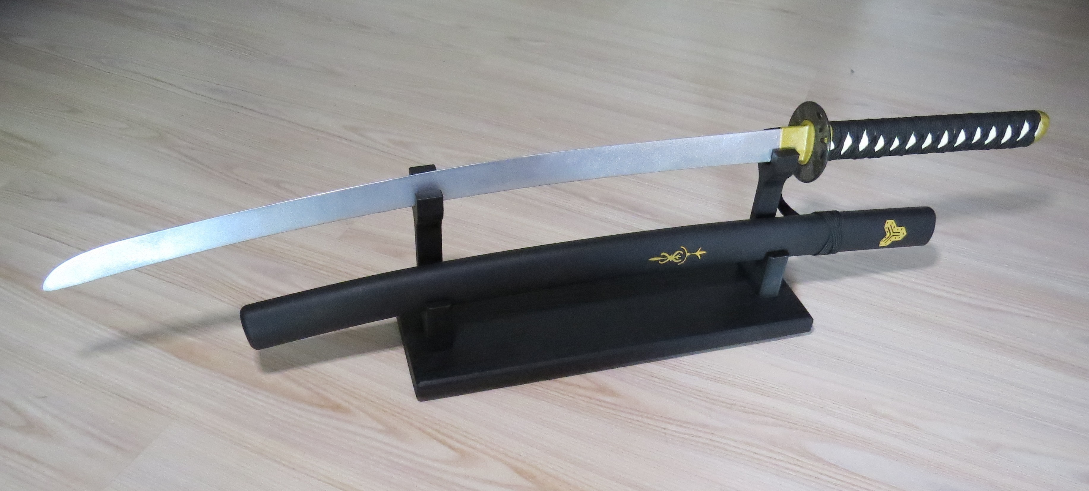 🗡️ Katana Sword Prop with Sword Rack・ STL File for 3D printing・Cults