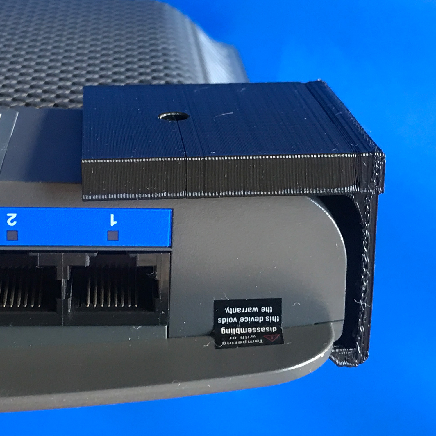 🏠 Wall mount for Wi-Fi router Linksys E900・ STL File for ・Cults