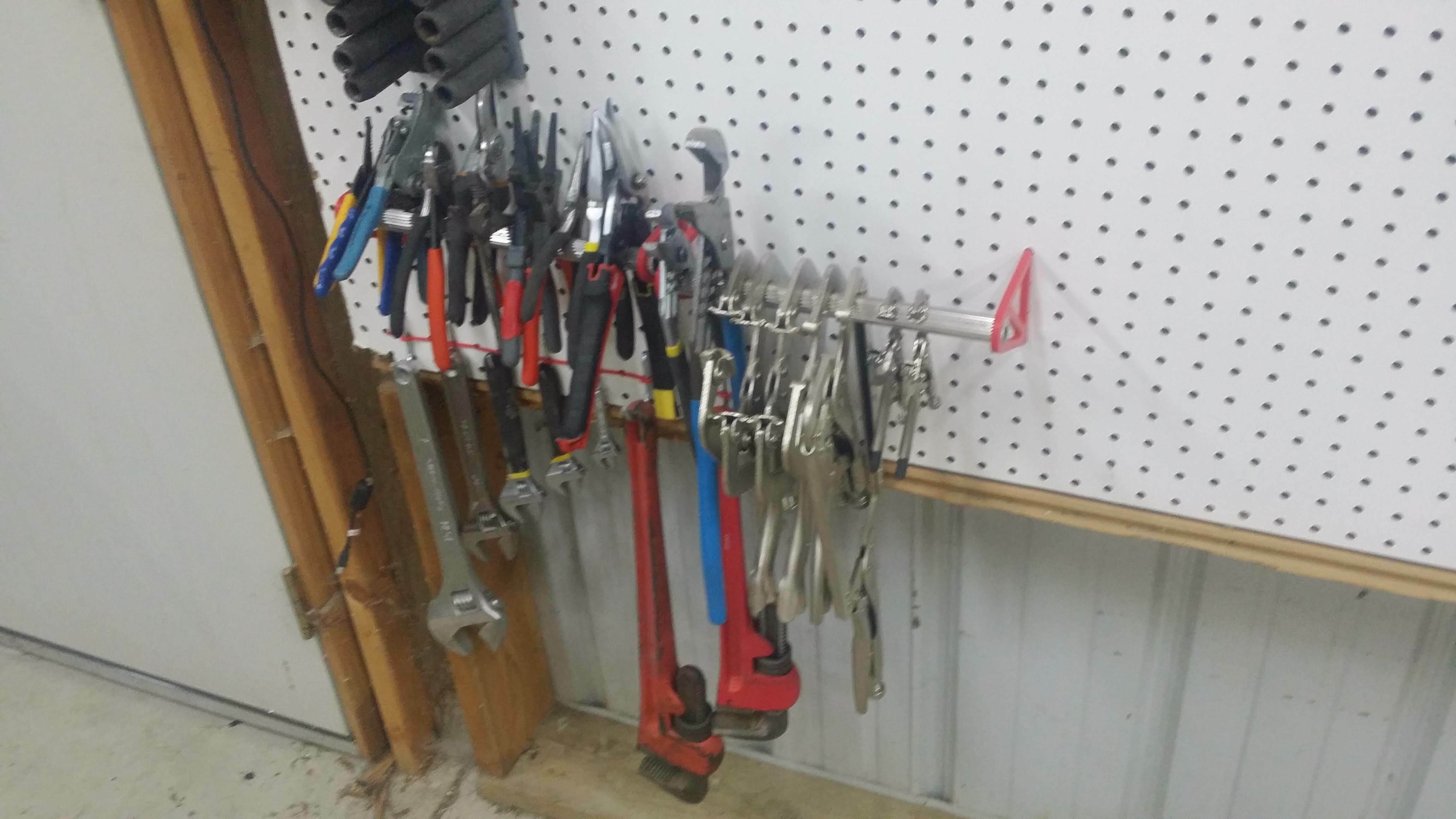 Free STL file Peg Board Rod Mount Organizer 🛠️ ・3D printing idea to