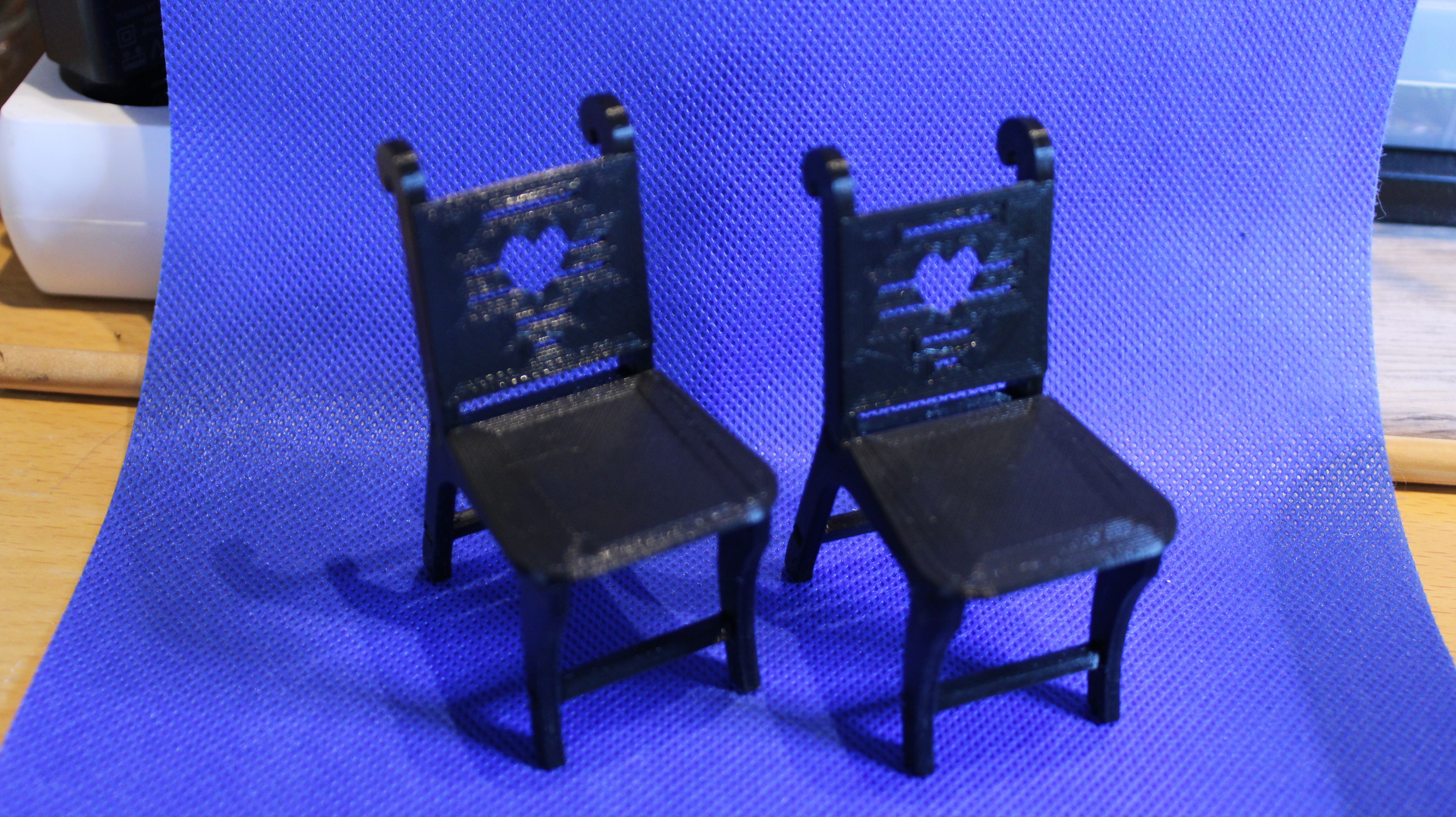 🪑 1/12 and 1/6 Miniature chair・Free STL File for ・Cults