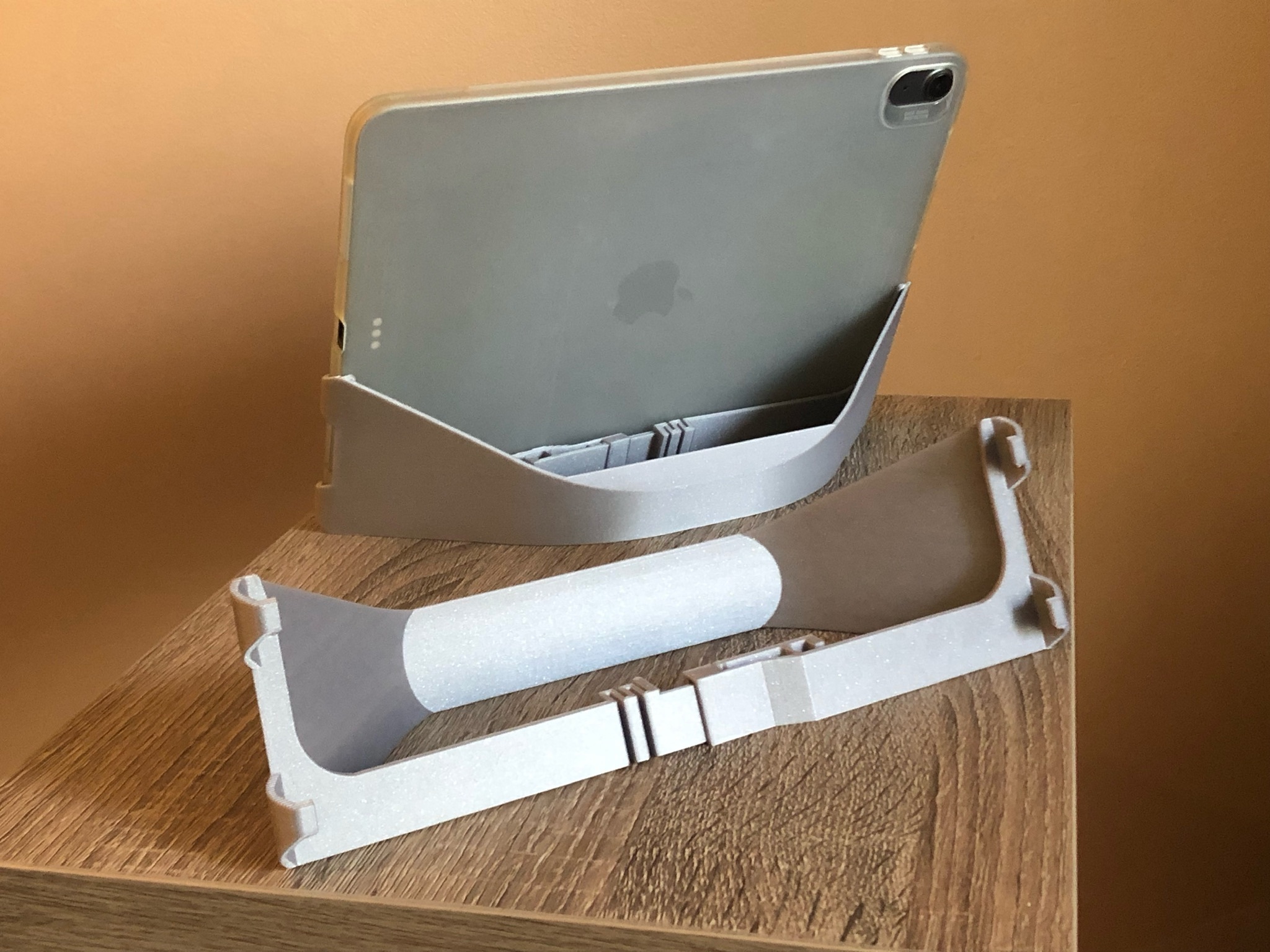 Free STL file Ipad Holder - Print in Place - Ajustable size 🖊️ ・3D ...