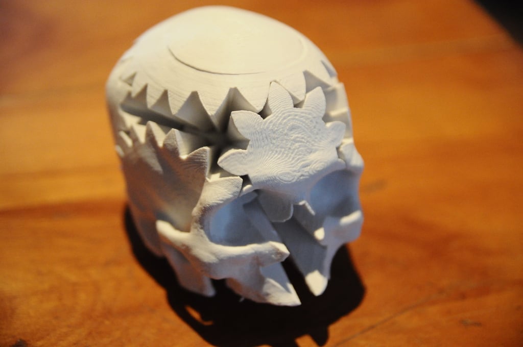 Rotating Skull Gear