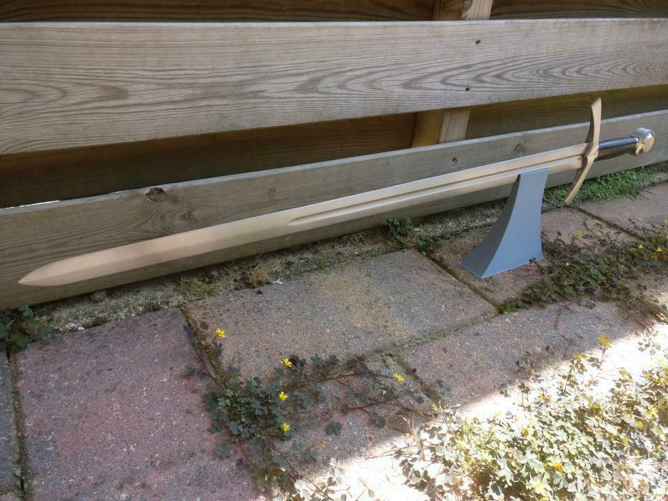 🗡️ Elegant Sword Stand・Free STL File for ・Cults