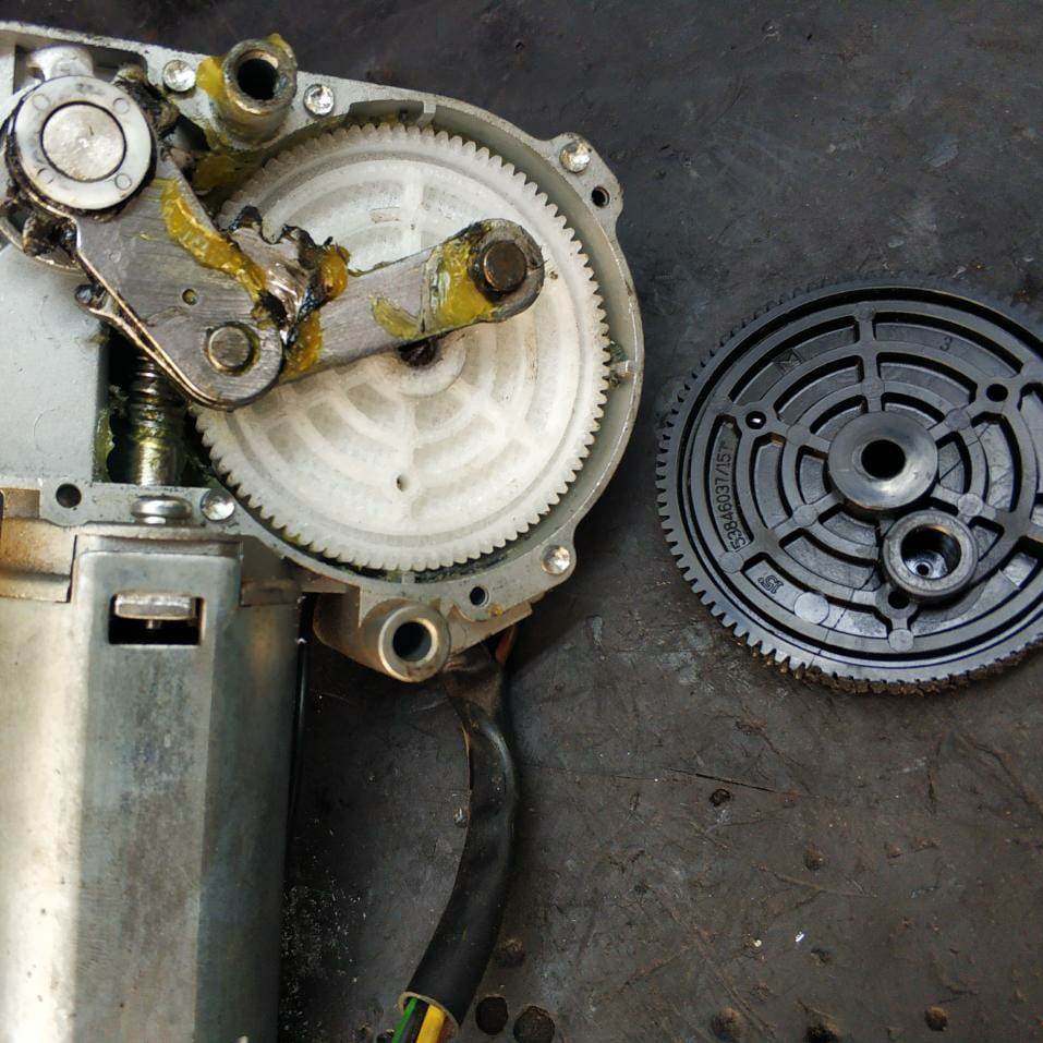 STL-Datei FENDT Traktor valeo Wischermotor Getriebe 👽 ・Design  