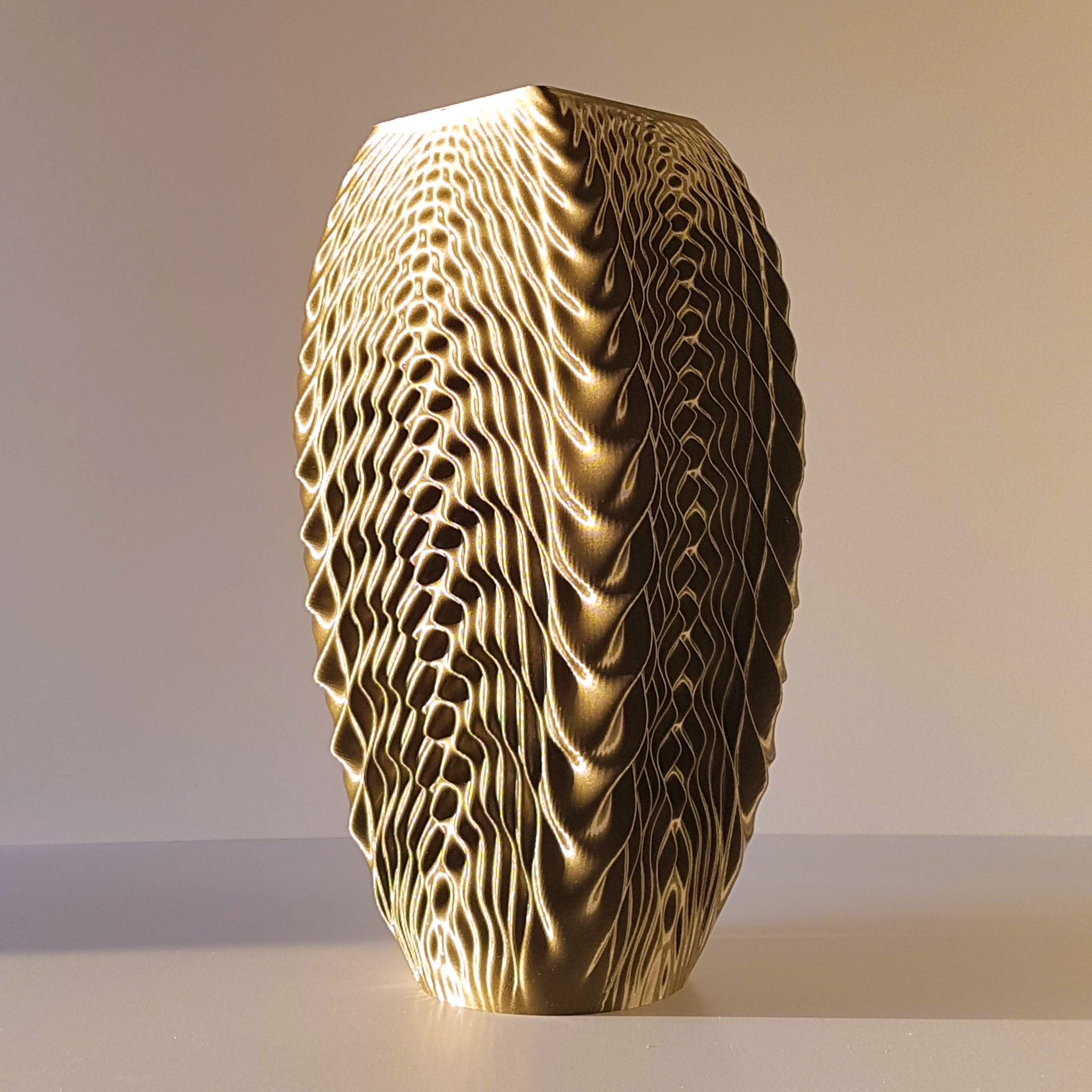 🏺 Vase 68 - Ripple・Free STL File for ・Cults