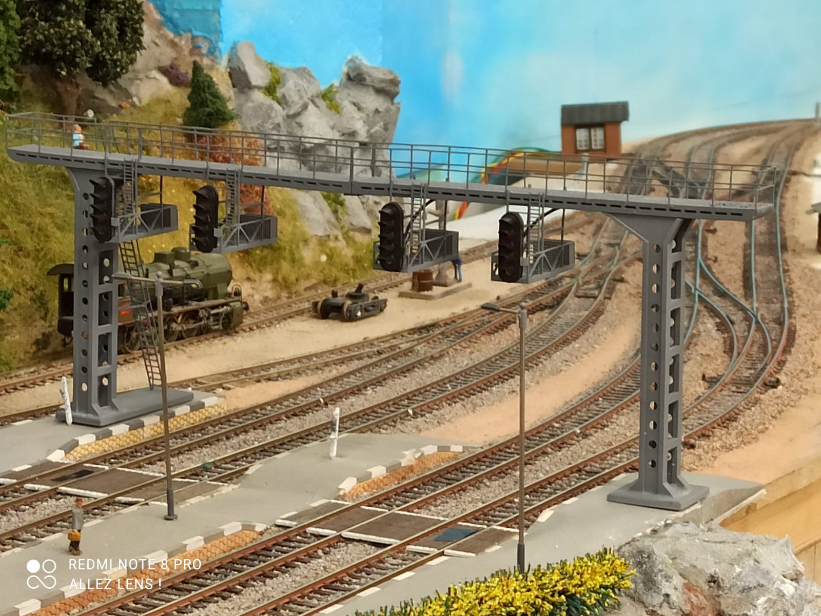 FEU + PANNEAUX Limiteur, De Signalisation, Signal Voie Ferroviaire Ho