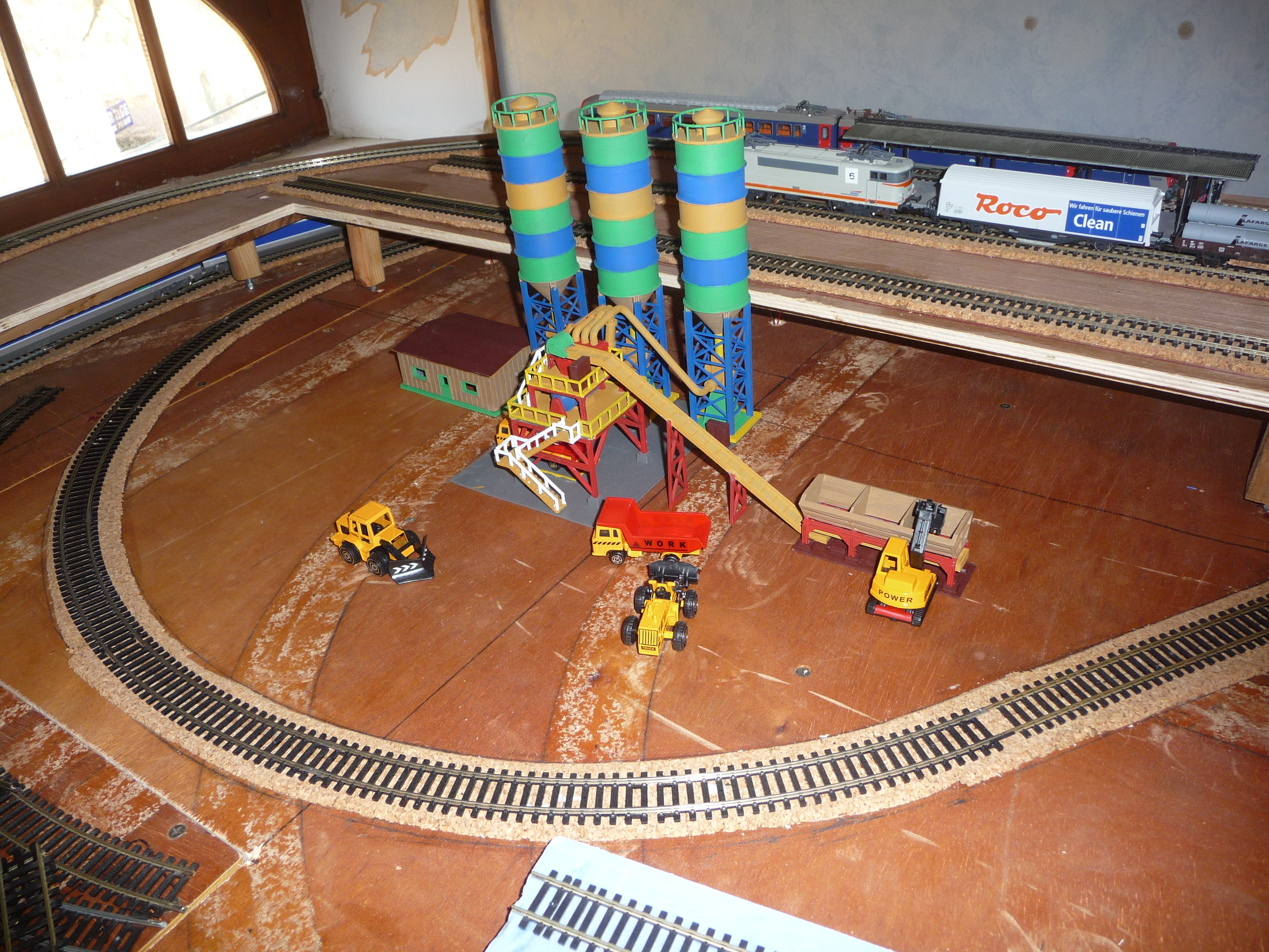 HO Scale Concrete Factory