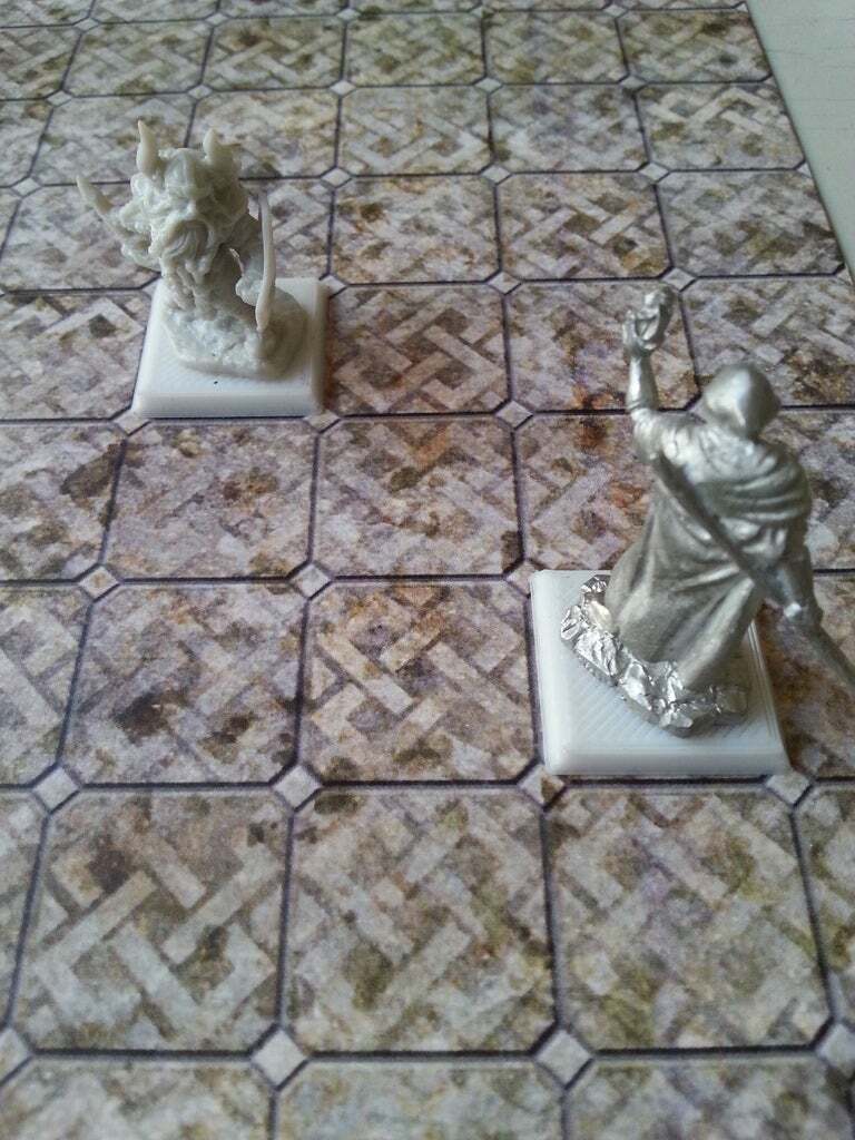 🟪 1 inch square base with magnet slot・Free STL File for ・Cults