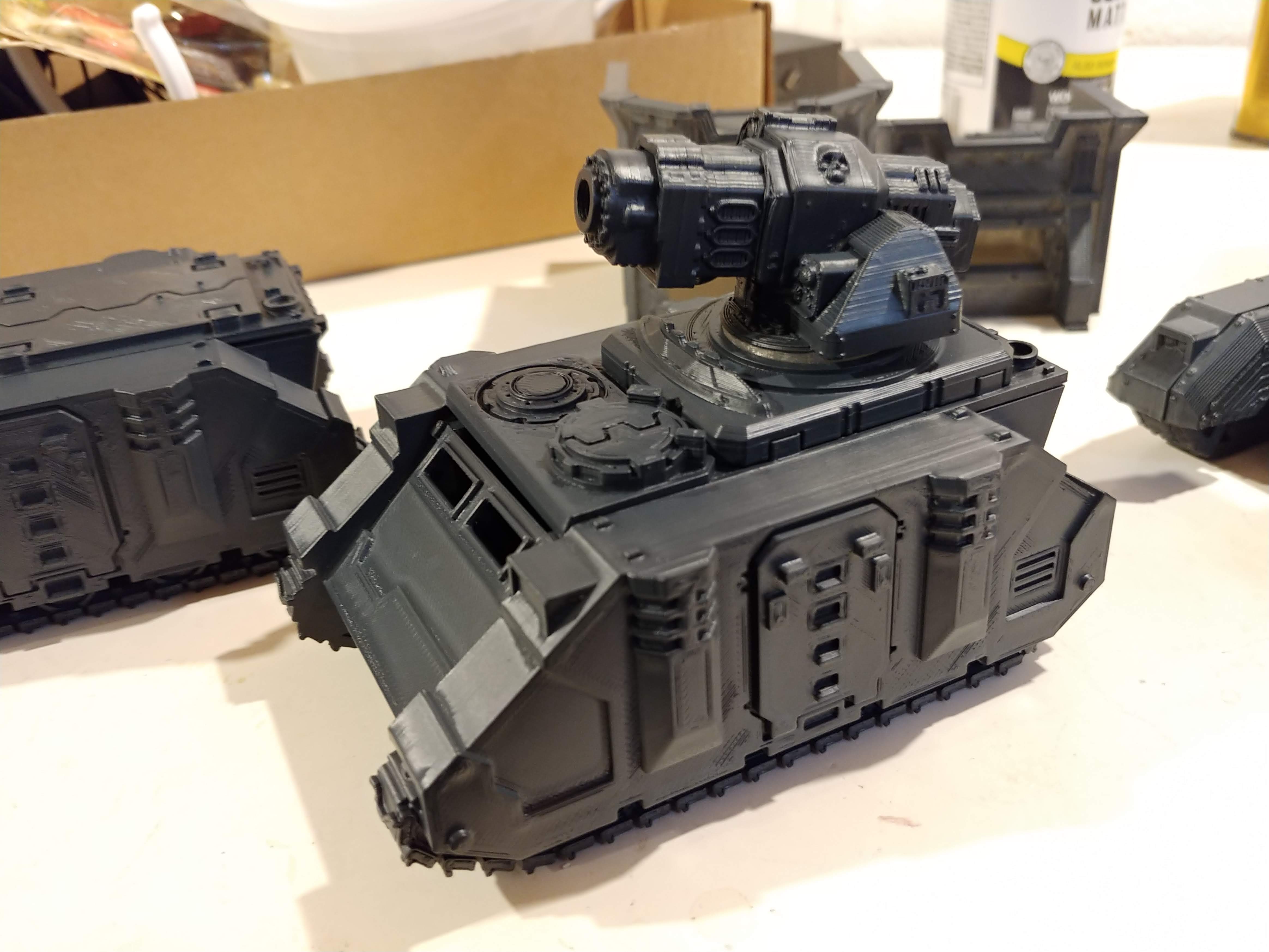 Lote De Armadura Baneblade De La Guardia Imperial Warhammer 40K - Incluye Escotillas Y Brocas De Conversión (usado)