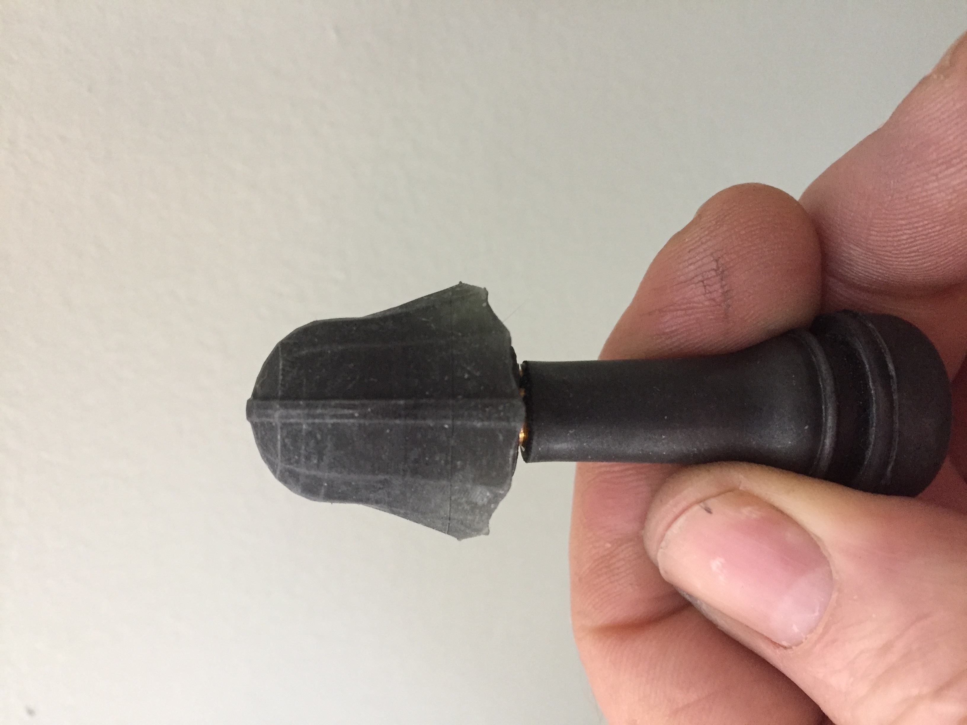 STL file Lord Vader Tire Valve Stem Caps, Star Wars, Darth Vader, car