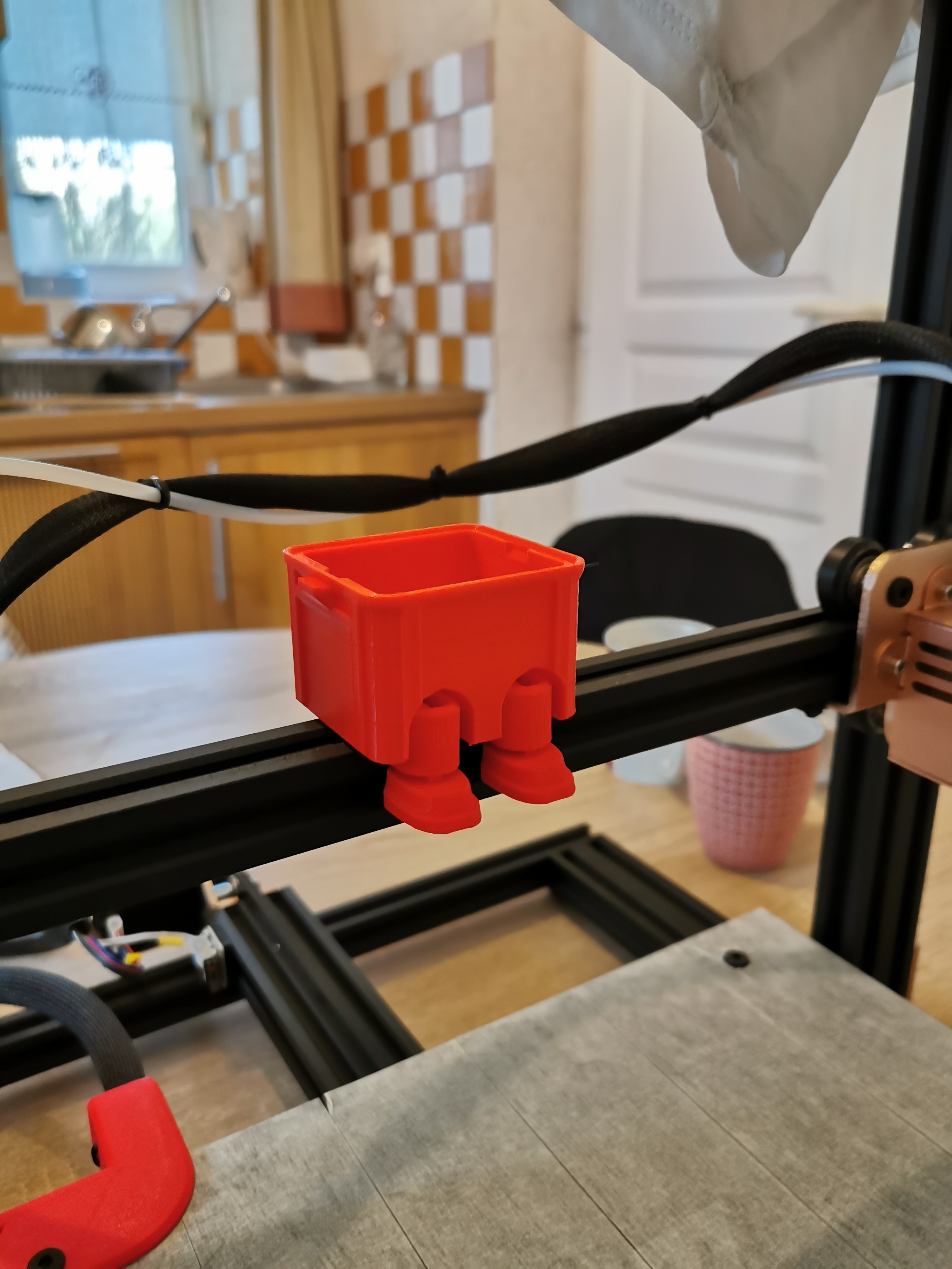 Step Box Step (mini tool box)