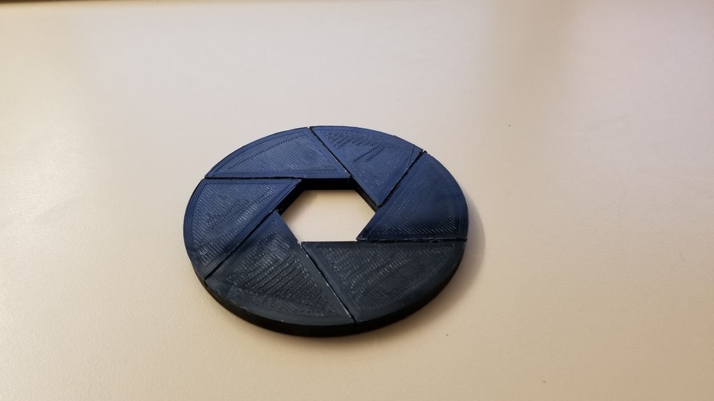 🏢 Aperture Business Card Holder・Archivo 3D Gratis para ・Cults