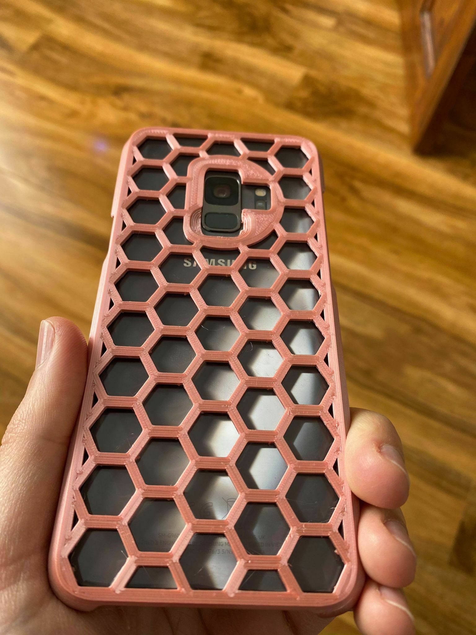 STL file SAMSUNG GALAXY S9 PHONE CASE - HONEYCOMB EFFECT 📞 ・Model to ...