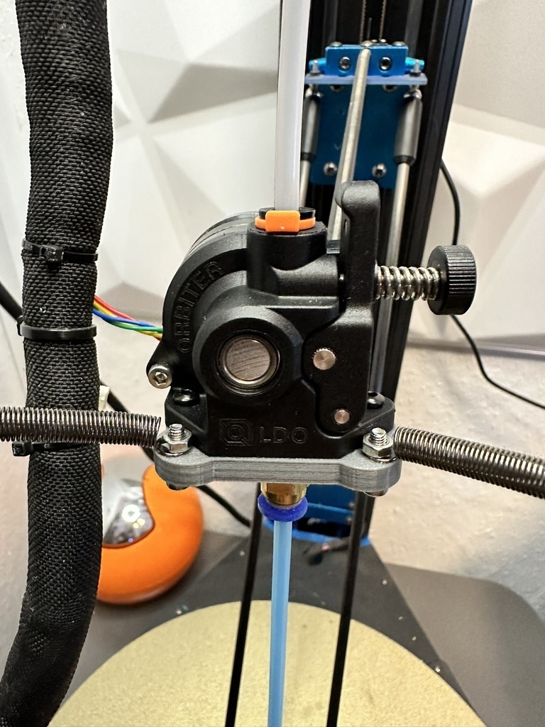 Fichier 3D gratuit Flying Orbiter V2.0 Extruder-Mount pour Anycubic ...