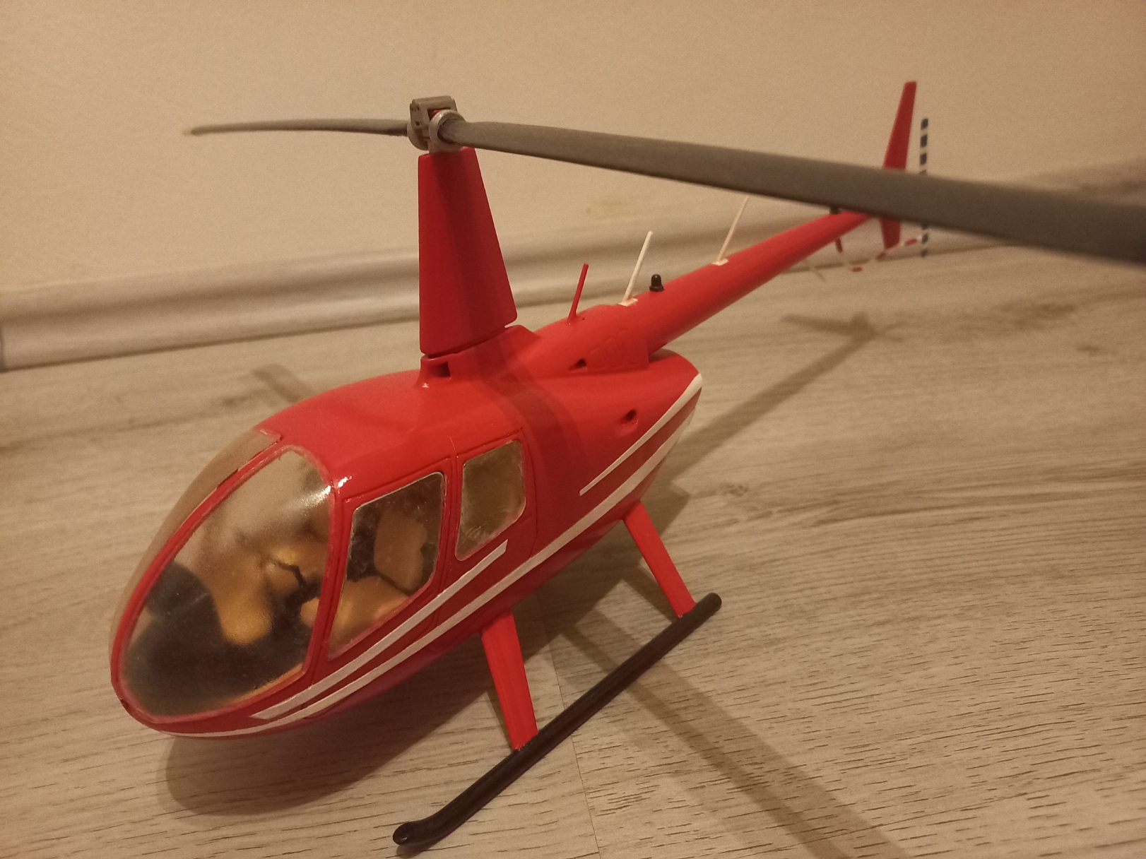 3D file Robinson R66 🚁 ・3D printing template to download・Cults