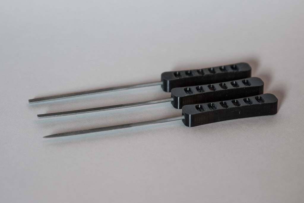 Free STL file File handle for Ø 3mm file shaft 📁 ・3D printing idea to ...