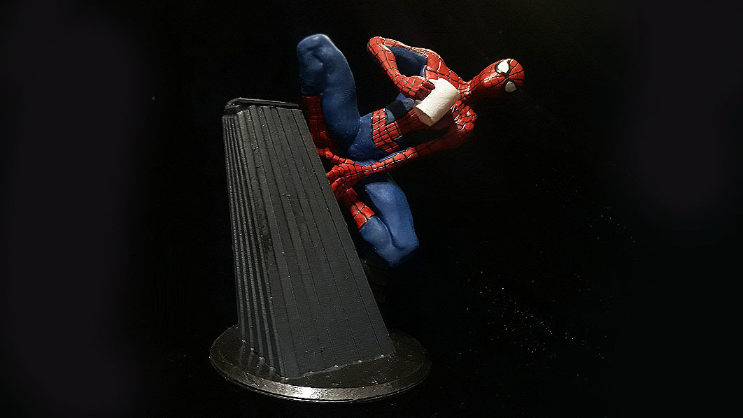 STL file SPIDERMAN INTO THE SPIDERVERSE PETER B PARKER STATUE 🦸‍♂️ ...