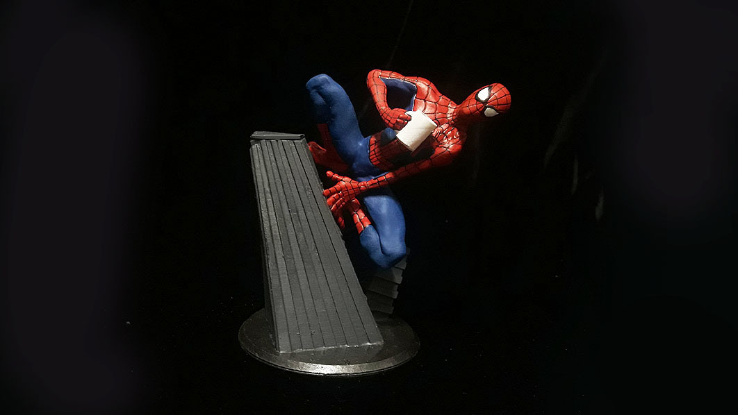 STL file SPIDERMAN INTO THE SPIDERVERSE PETER B PARKER STATUE 🦸‍♂️ ...