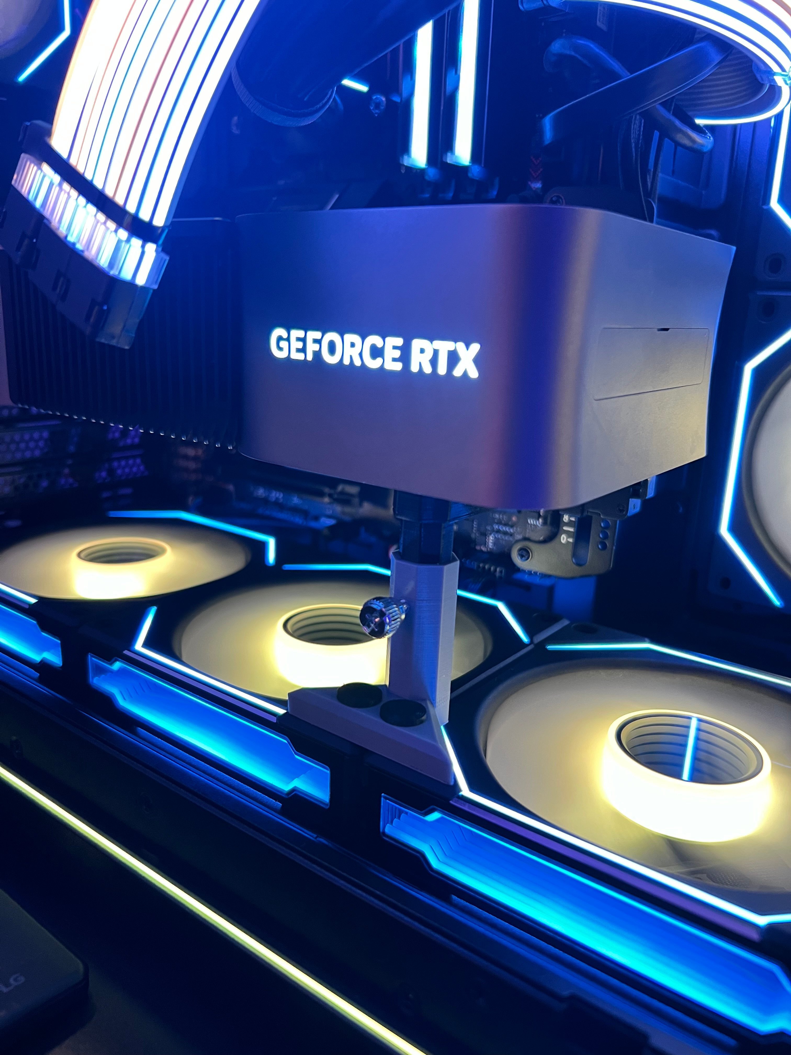 3D print GPU Support Rack・Cults