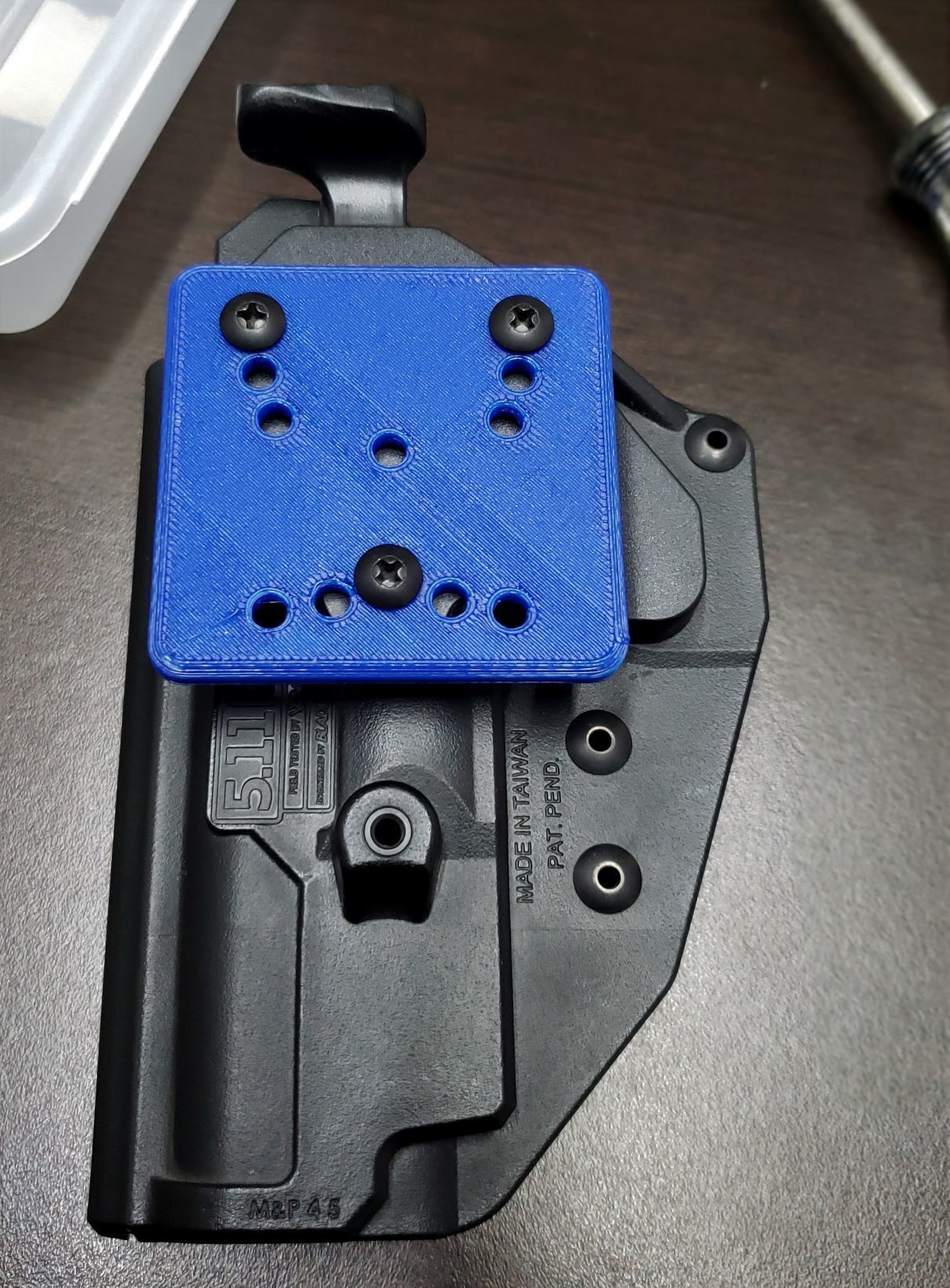 Бесплатный STL файл Gun holster support for Ford F-150 using a regular ...