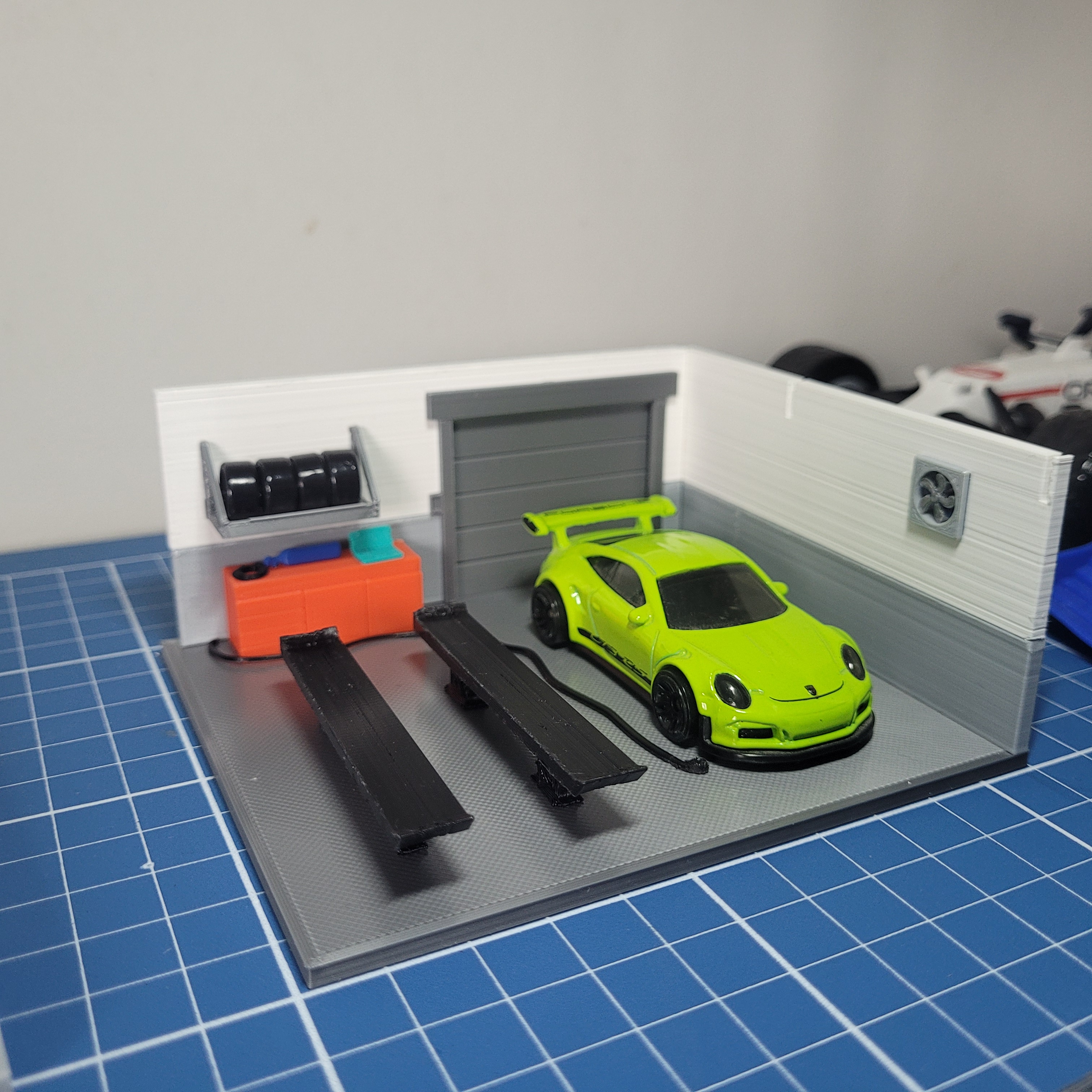 🚗 MINI GARAGE FOR 1/64 CARS・ 3D File for ・Cults