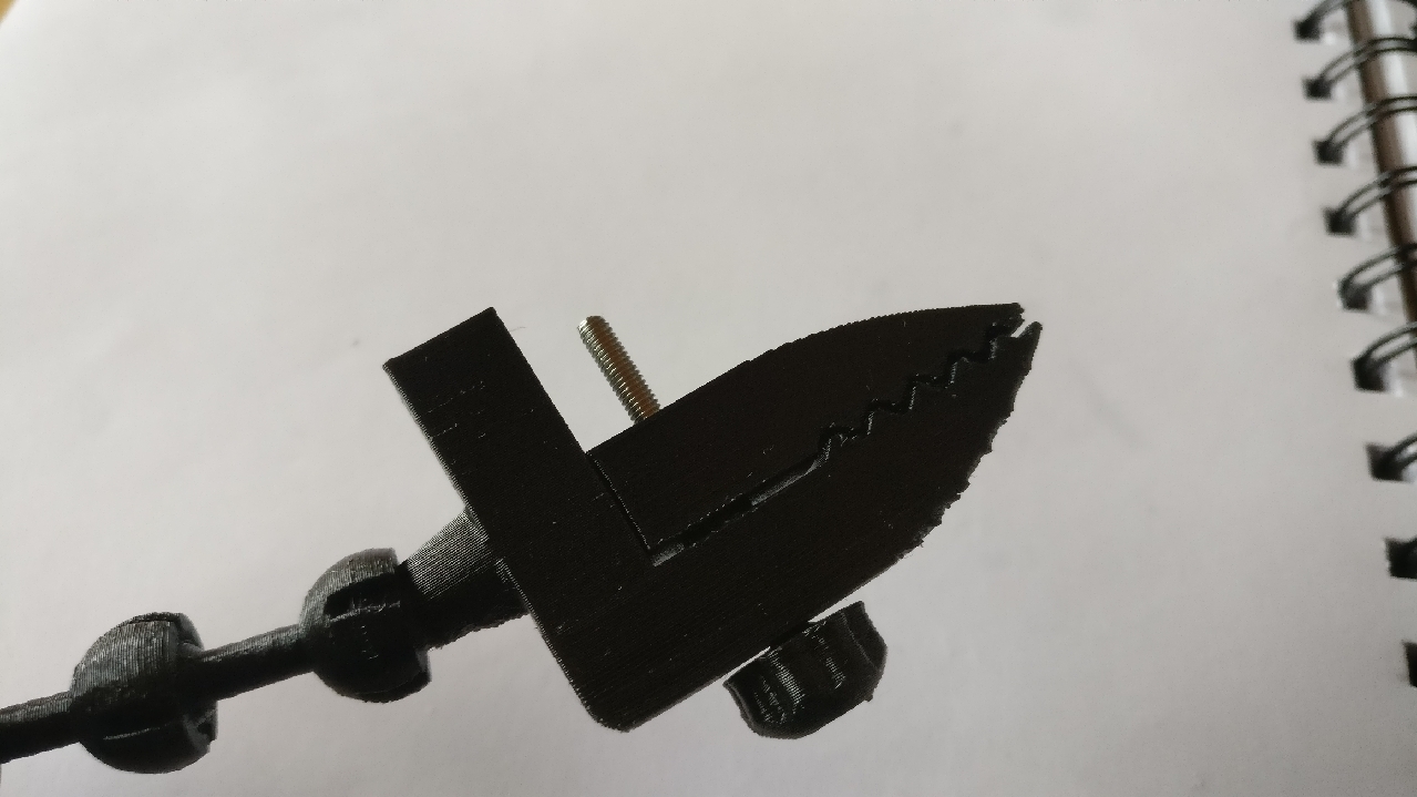 STL file Crocodile Vise Clamps (attachment for Solder Helper Hands) 🐊 ・3D print object to