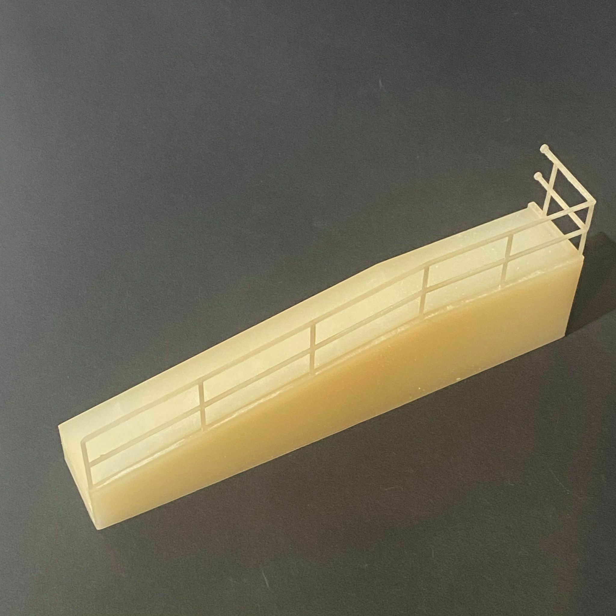 STL file ACCESS RAMP WITH HANDRAIL 7MM SCALE O GAUGE MODEL RAILWAY ...