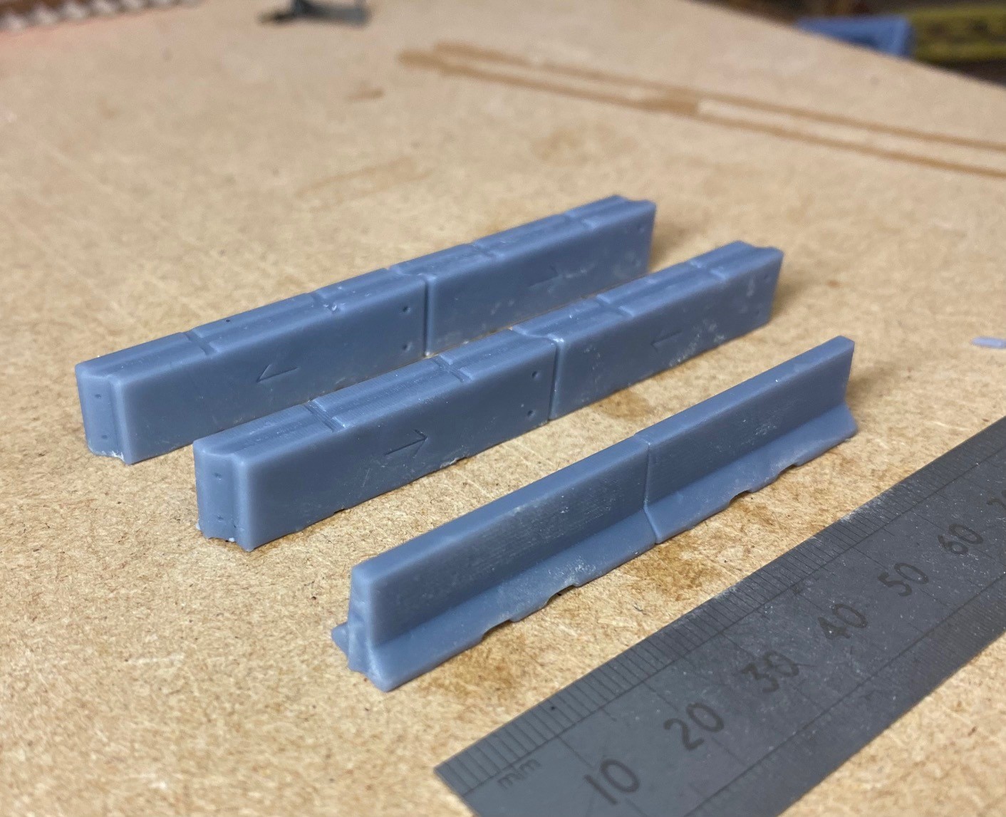 Lot De 50 Barrières Routières Miniatures Pour Modélisme RC - Échelle 1:18 - Rouge Et Blanc - Plastique