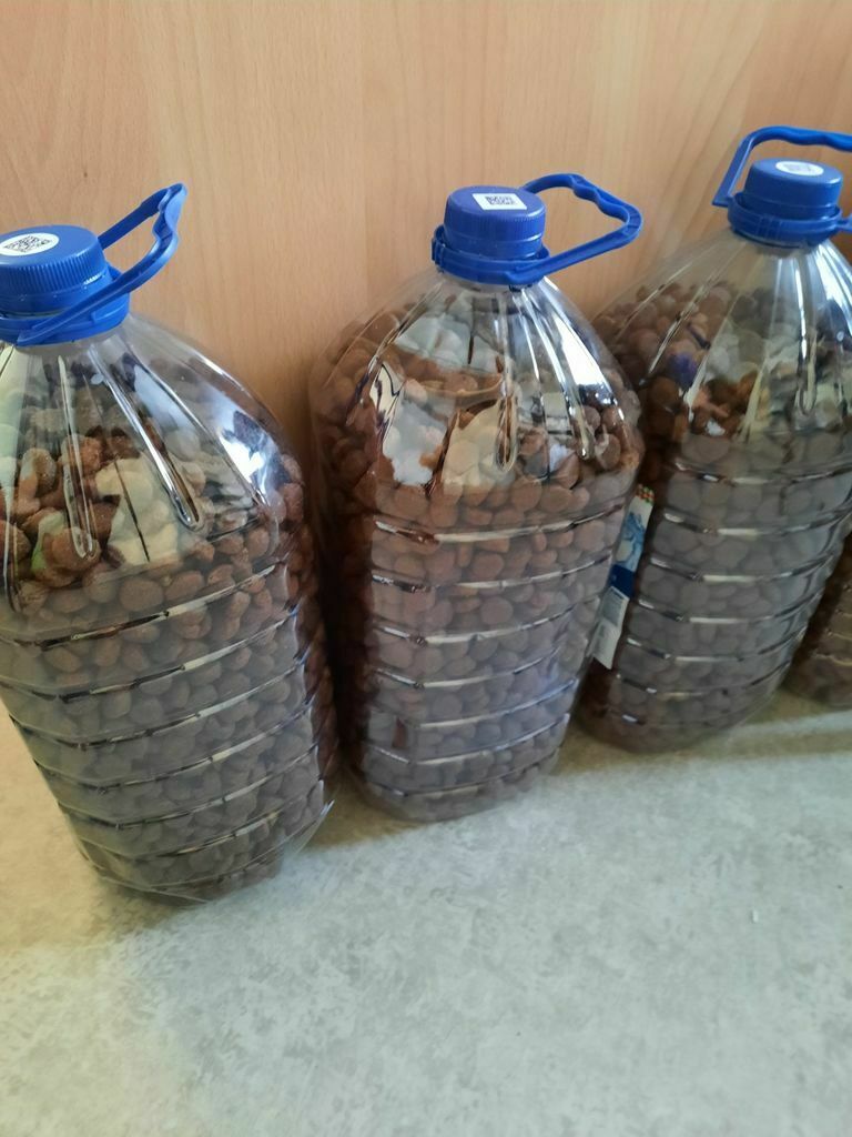 🍾 Acoplador para botellas de plástico de 5L. Rosca de 3 entradas con paso  de 9 mm (3 mm entre cada línea).・Archivo 3D Gratis para ・Cults, image size:768x1024