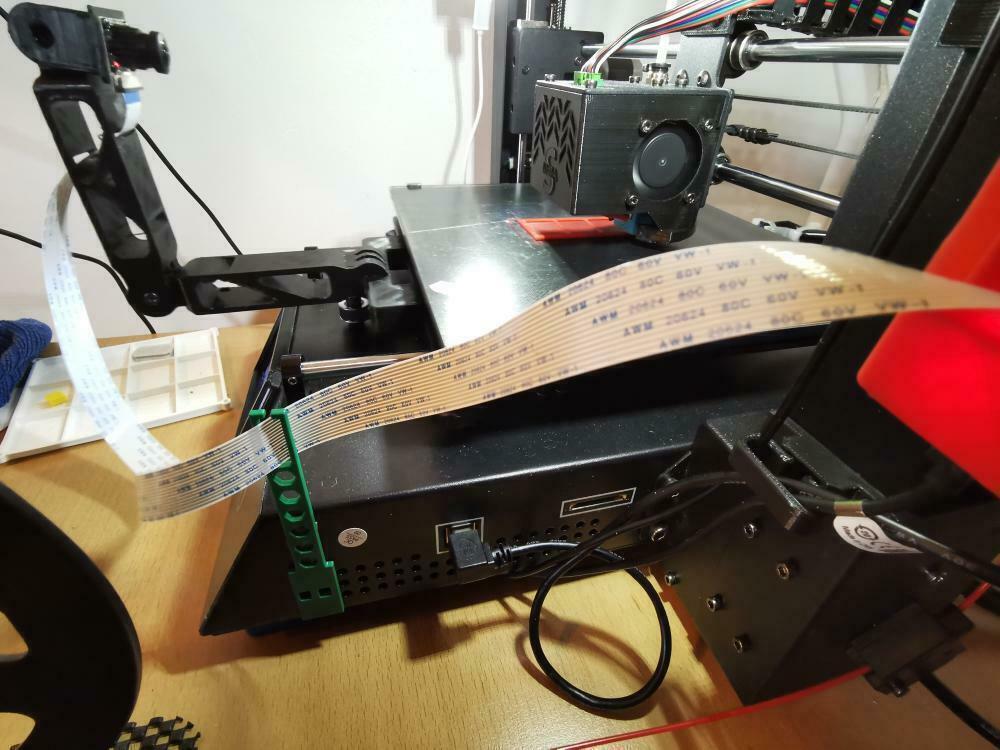 📷 Anycubic i3 Mega RPi Camera ribbon cable holder・Free STL File for ・Cults
