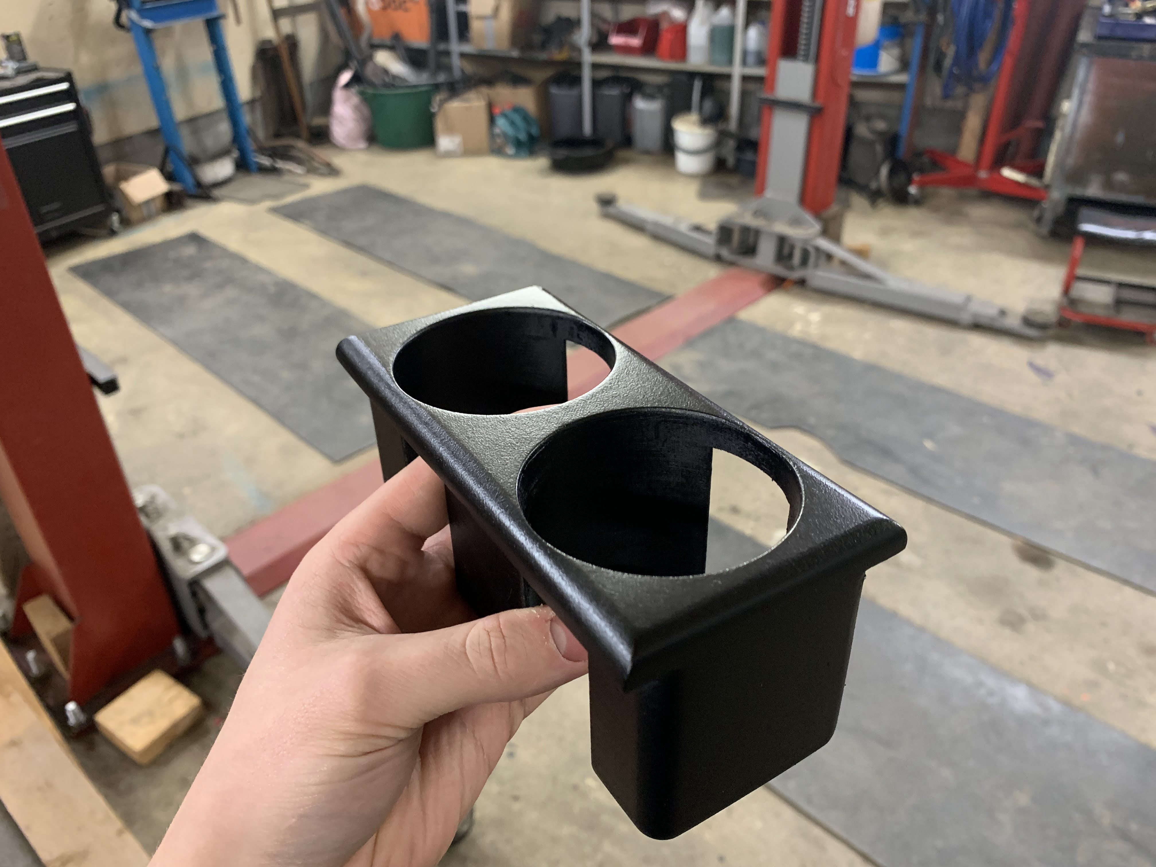? BMW E34/E32 cup holder・ STL File for 3D printing・Cults