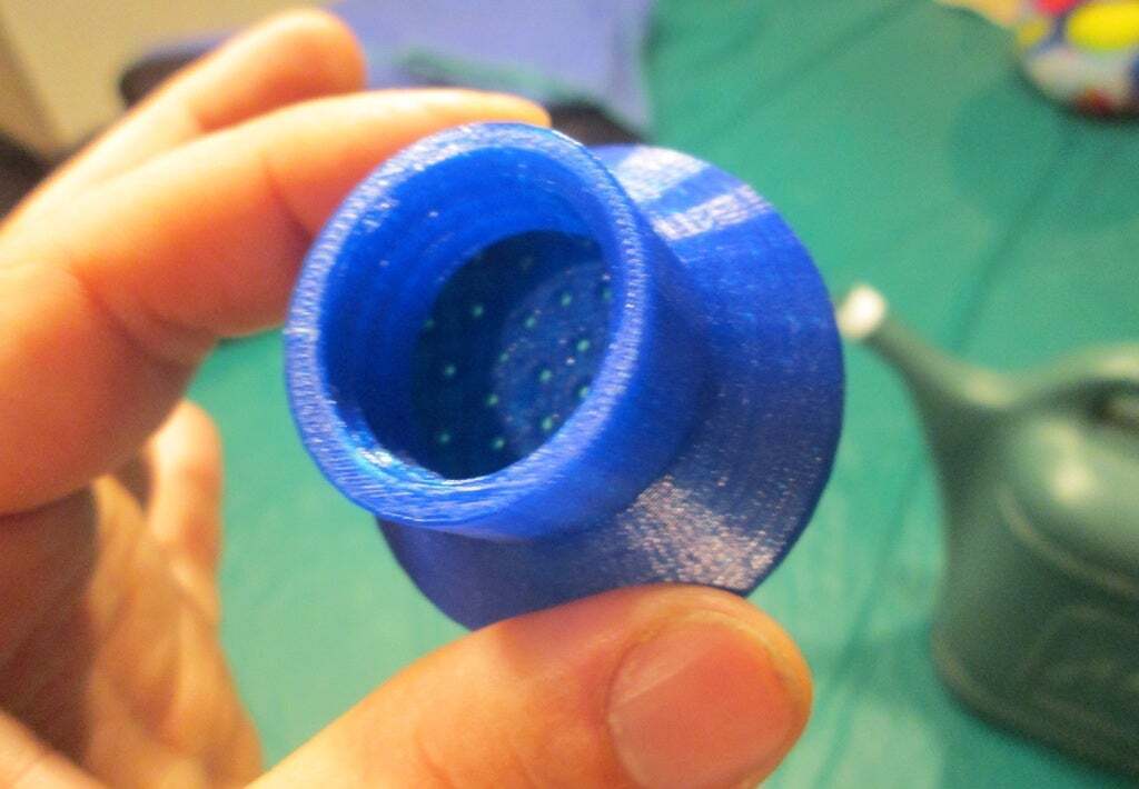 🚰 Threaded Water Spout・Free STL File for ・Cults