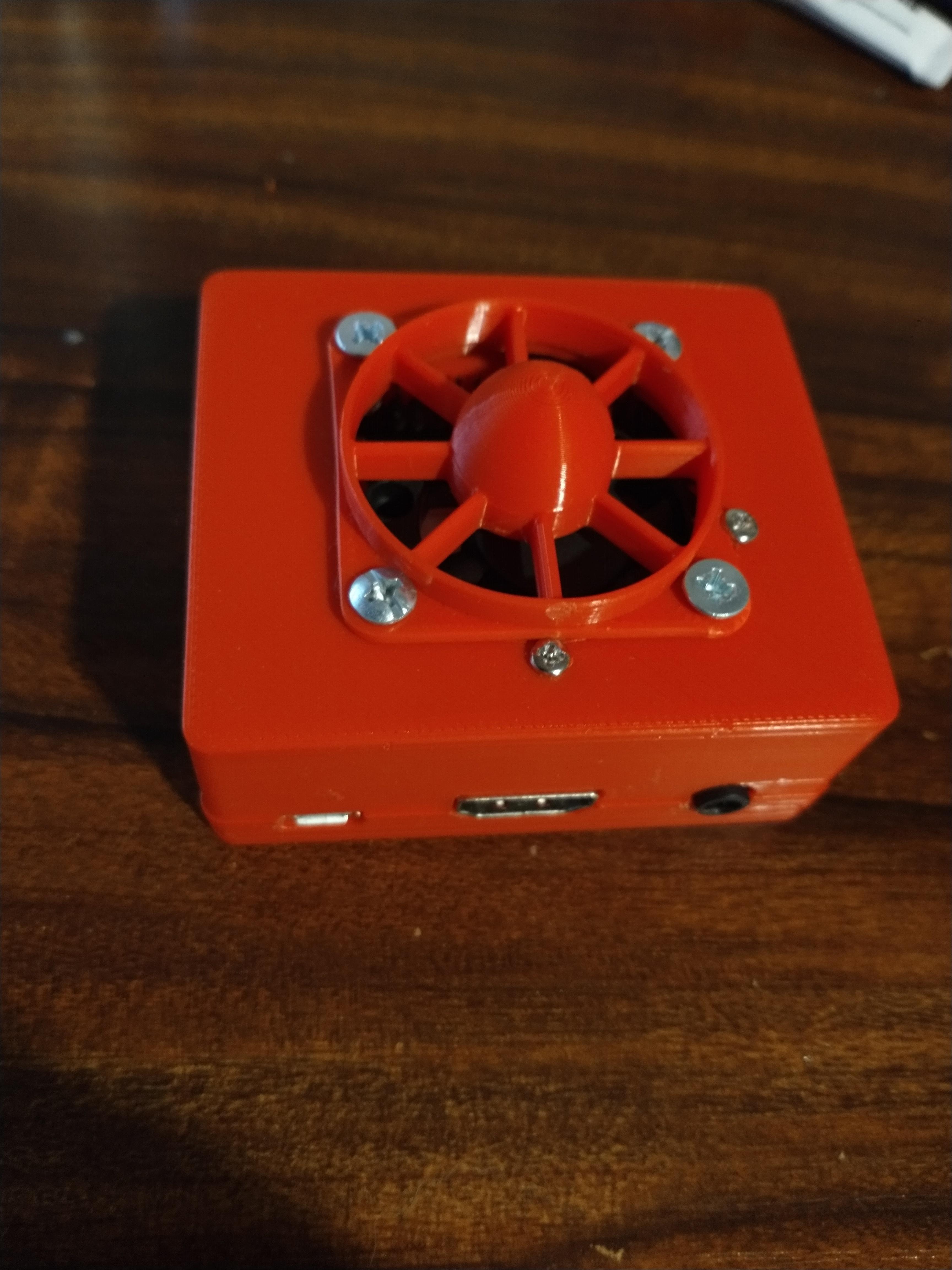 3D printable Pi 3 A+ Case with 40mm Fan・Cults