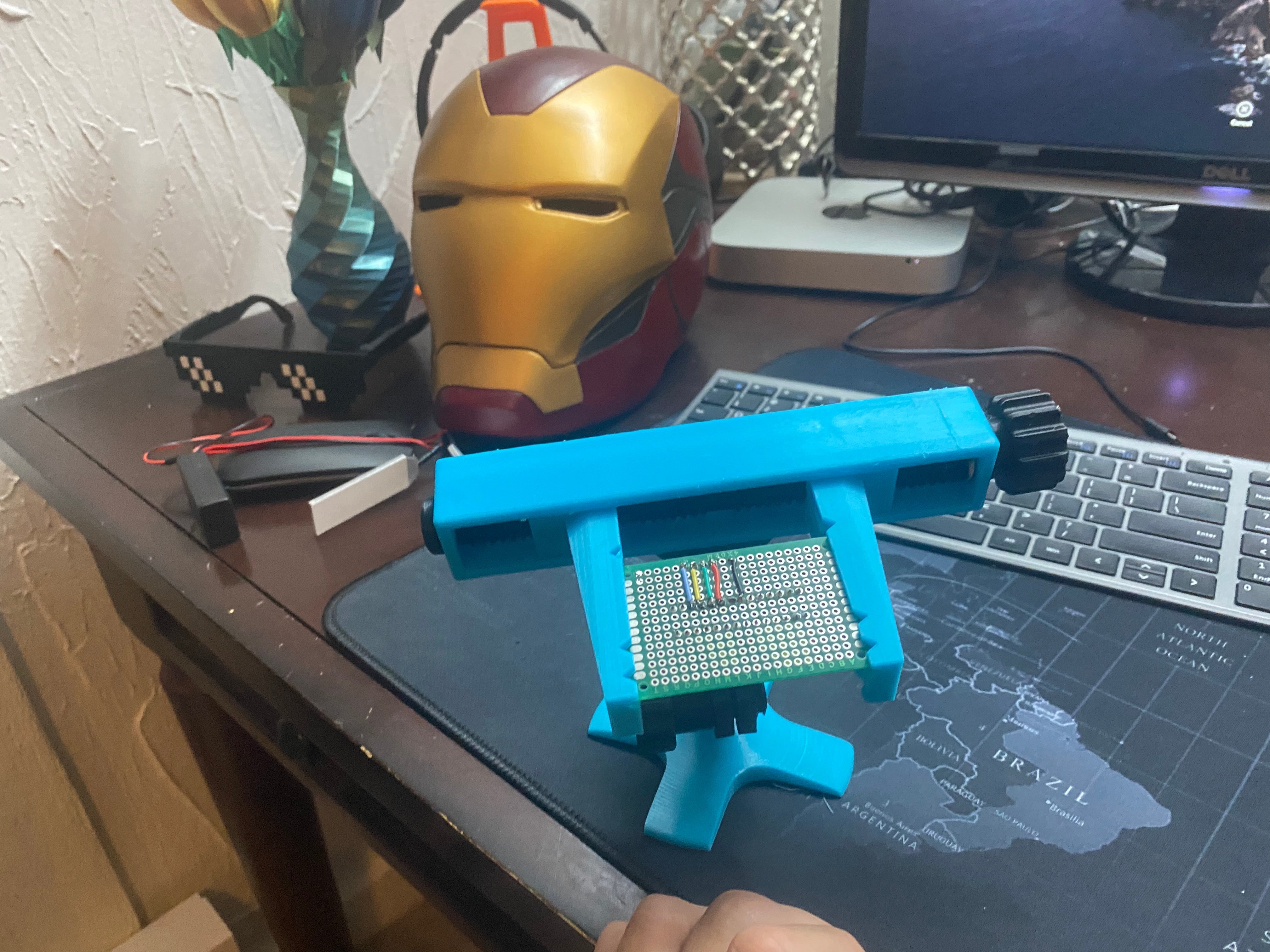 3D printed Fully printable PCB vise・Cults