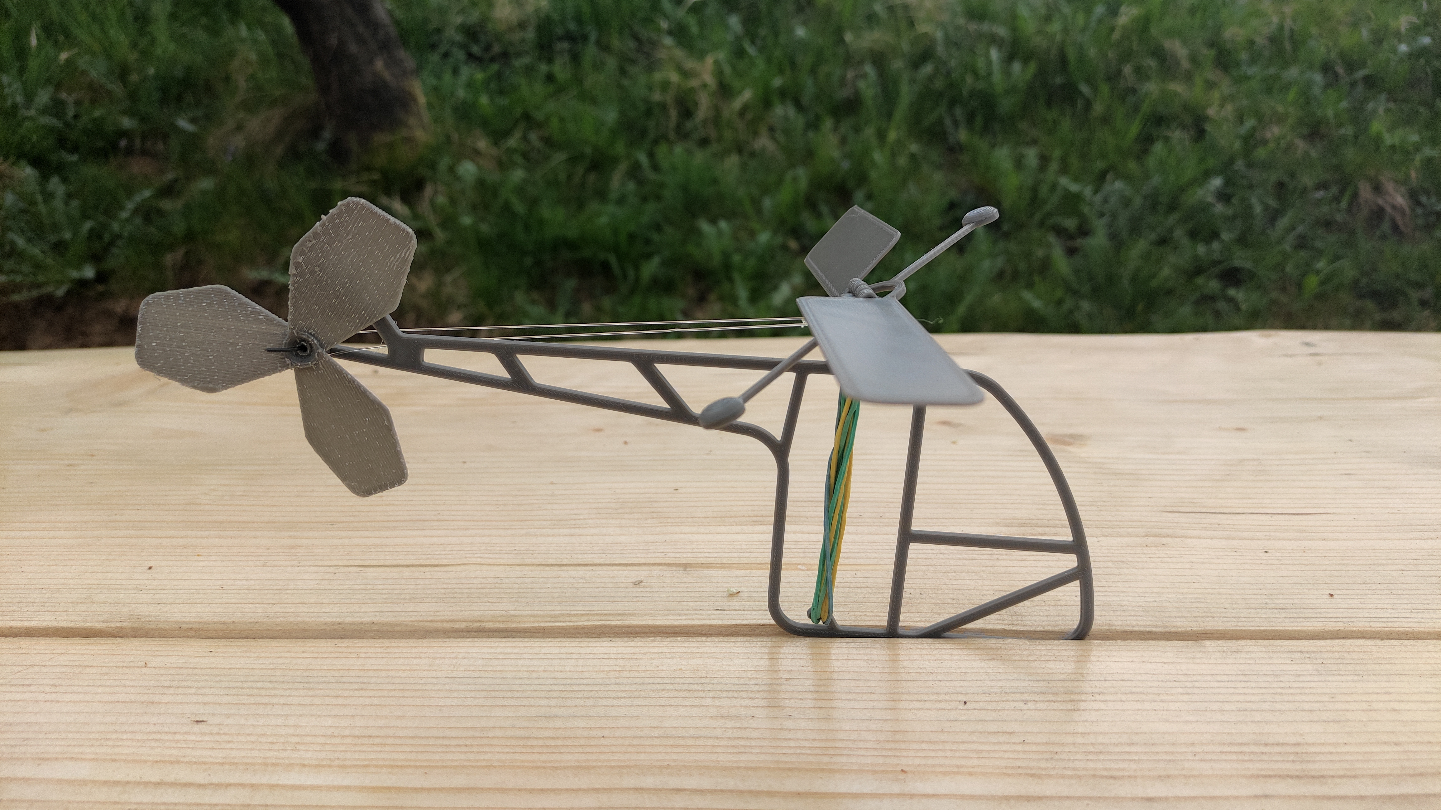 🚁 RUBBER BAND POWERED HELICOPTER with functioning tail rotor and flybar・  STL File for ・Cults
