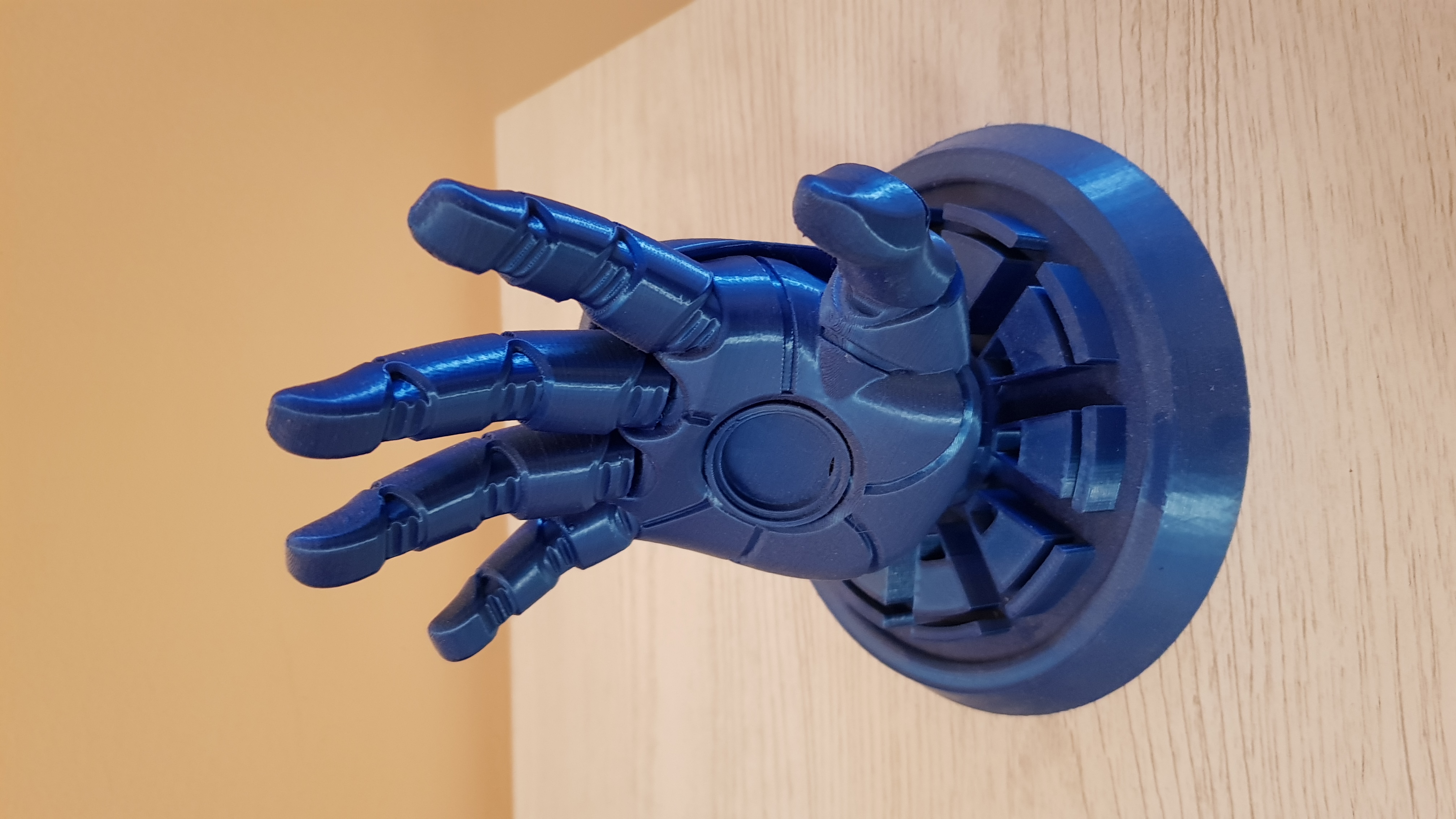 👨 Iron Man Glove Ring/Phone Holder・ STL File for ・Cults