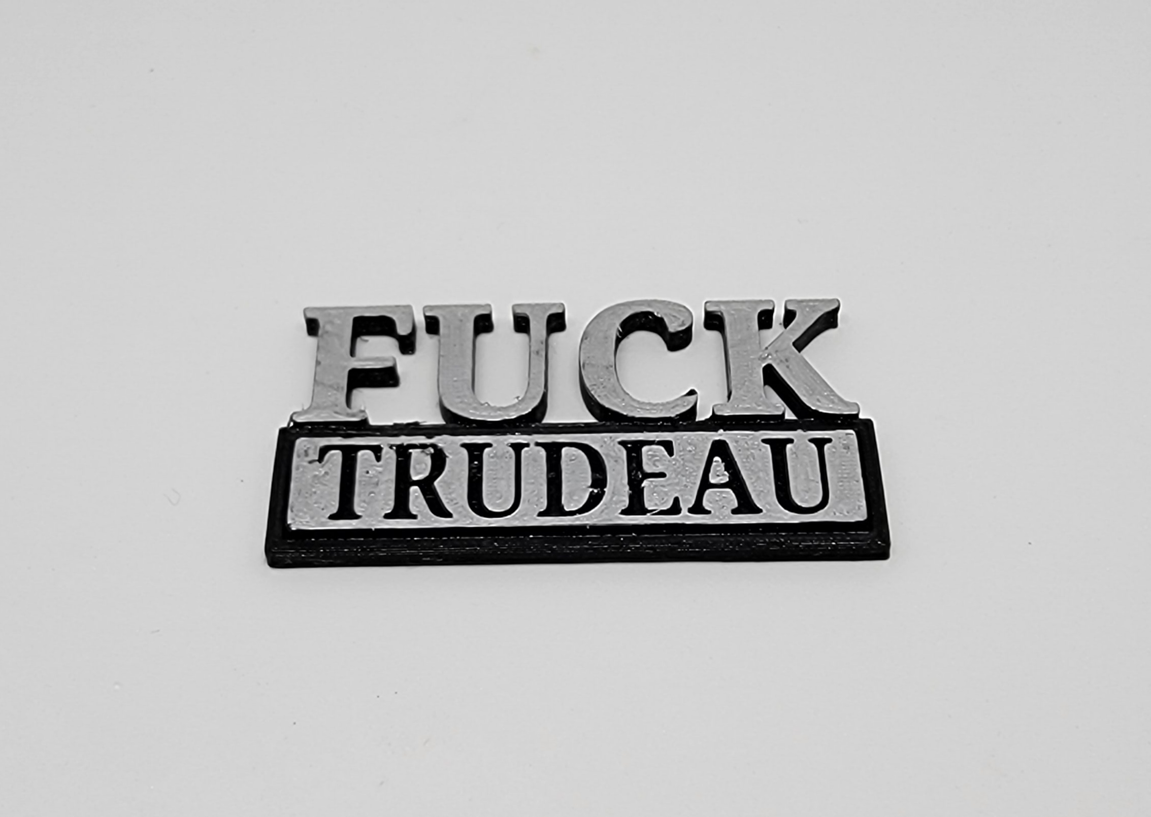 20211023_101832.jpg Insignia de Trudeau