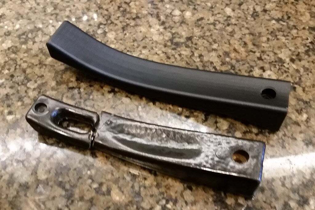 Free STL file Grill Pan Handle 🍽️ ・3D printable model to download・Cults