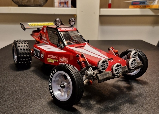 Бесплатный 3D файл Kyosho tomahawk передний бампер с креплениями для ...