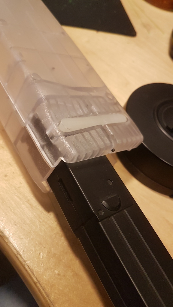 Free 3D file Airsoft AGM mp40 drum mag adapter, 1000rd bb refill