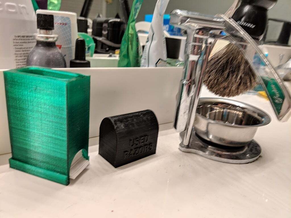 Plastic Razor Bank Free STL file Used Razor Blade Bank 🪒 (STEP)・Model to download and 3D ...