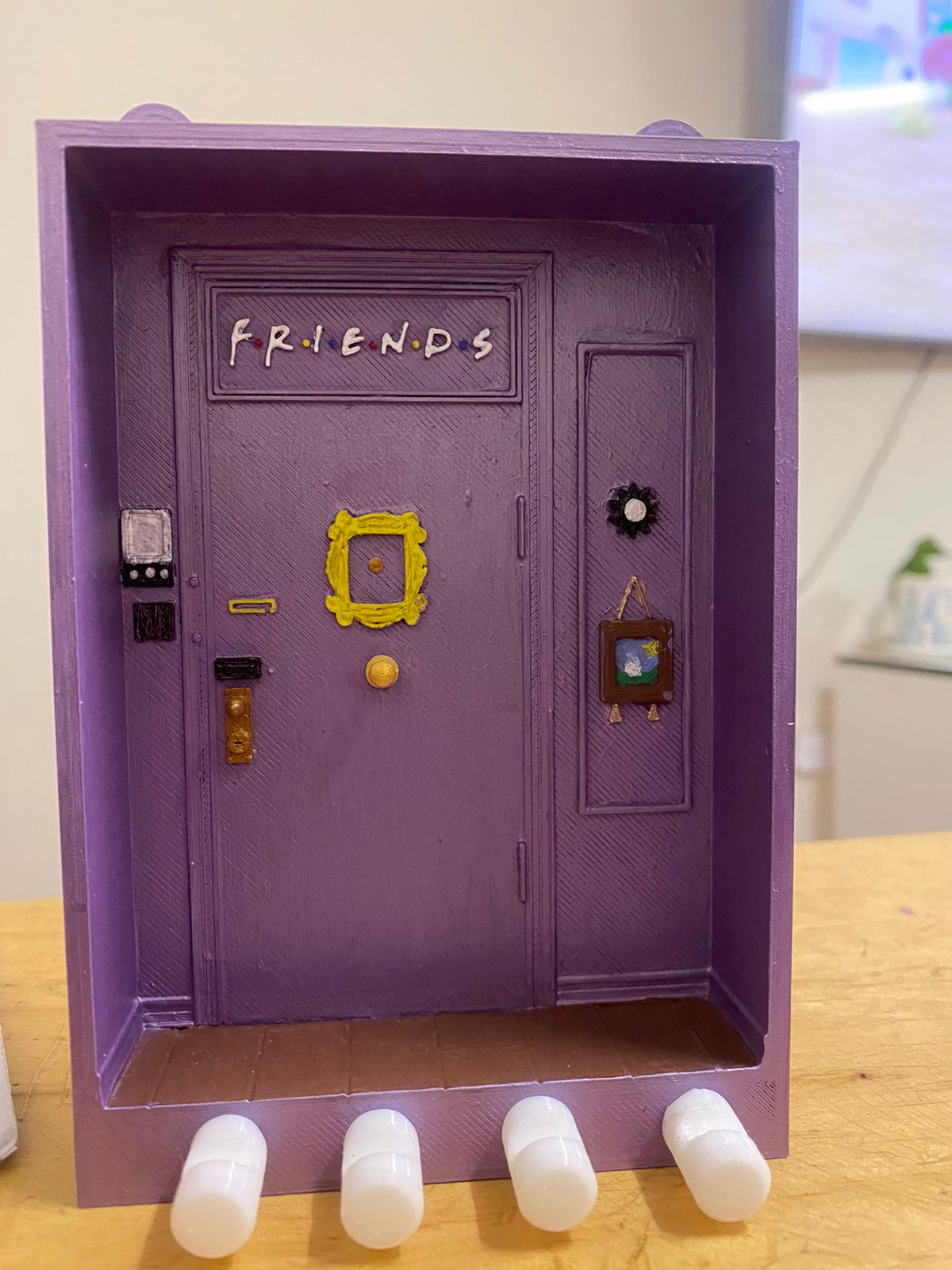 STL file Friends door key holder 🚪 ・3D printable model to download・Cults