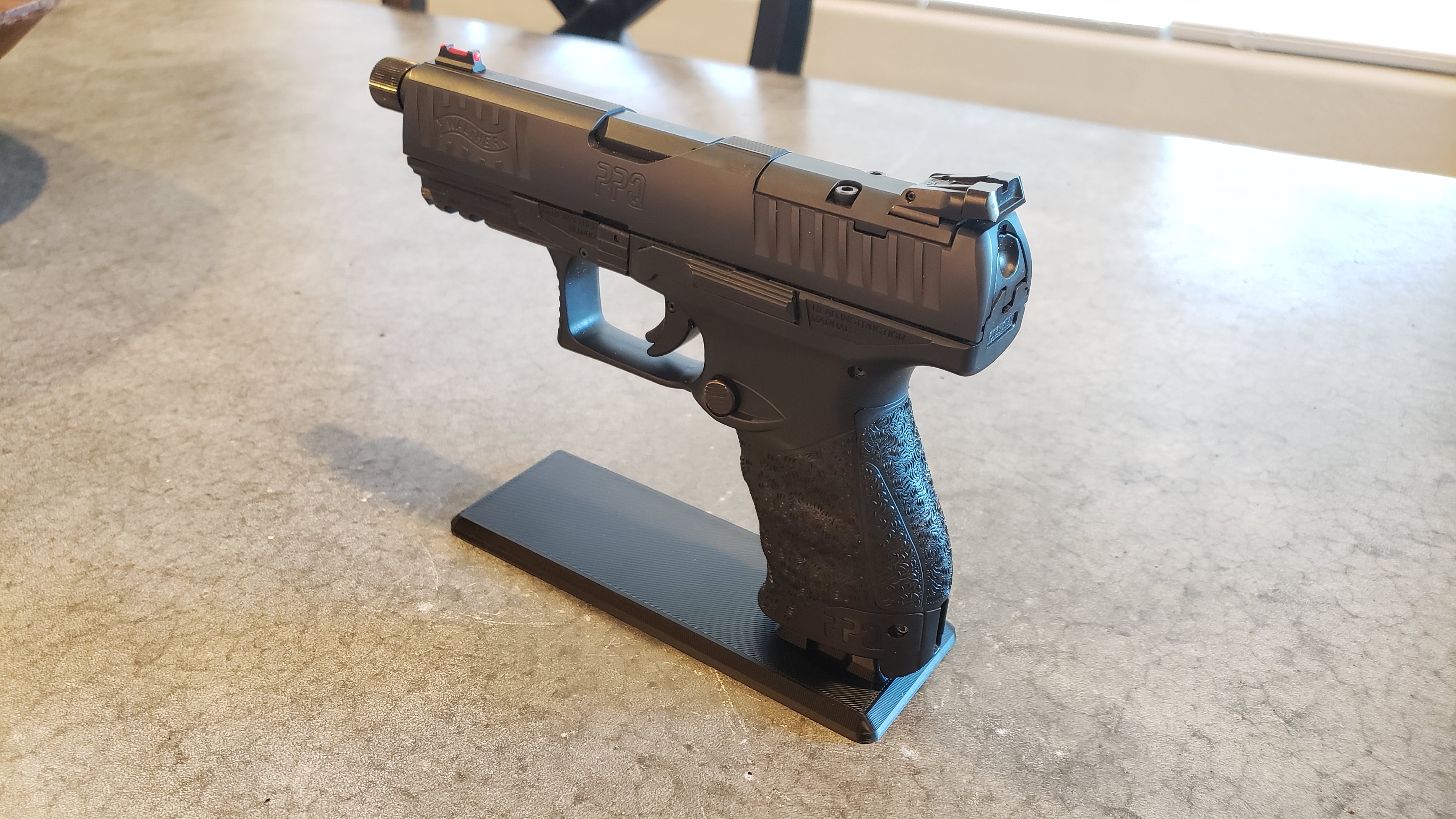 ♉ Taurus themed pistol display stand・ STL File for ・Cults